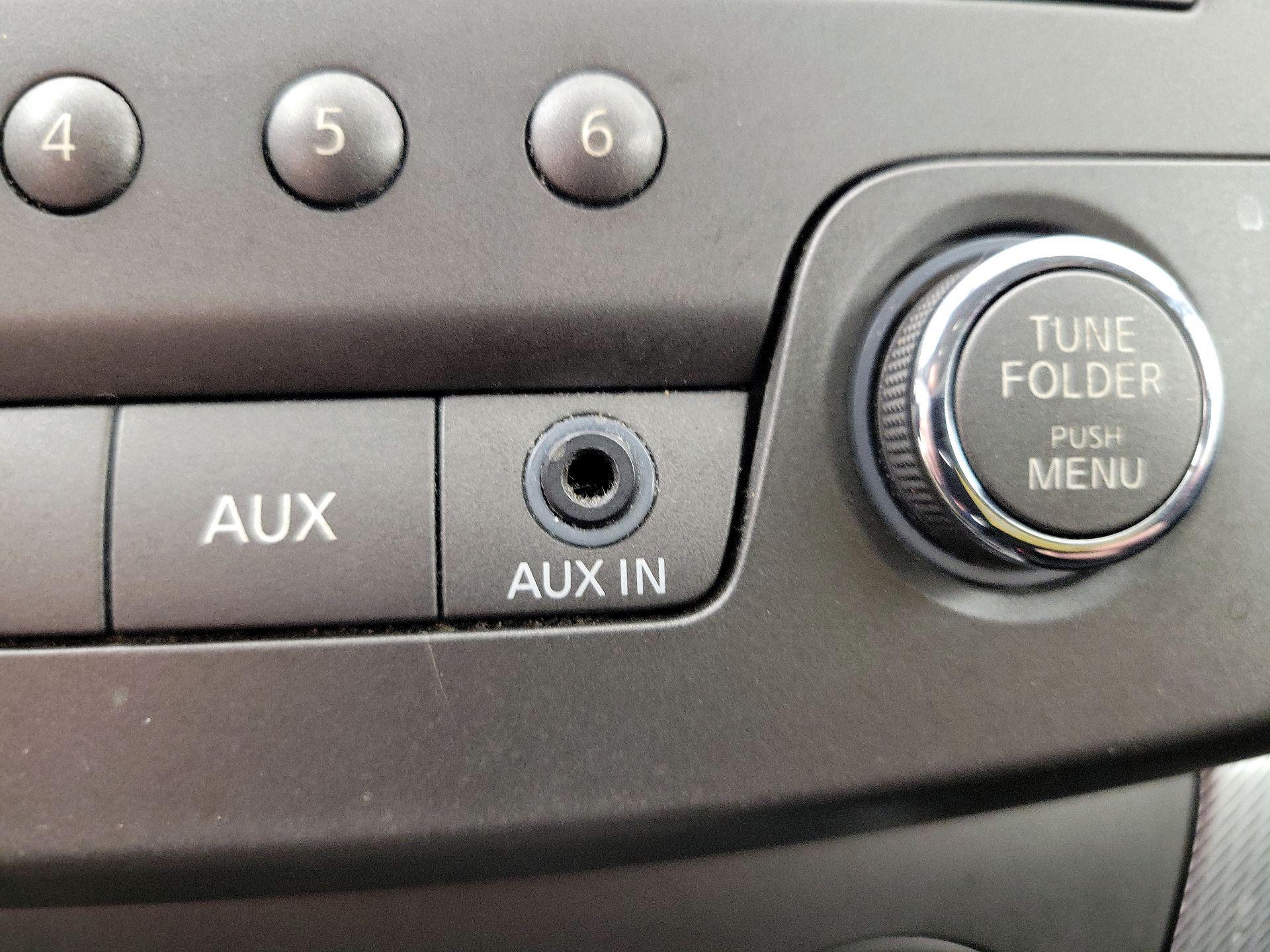 Thumbnail: 2014 Nissan Sentra - 17