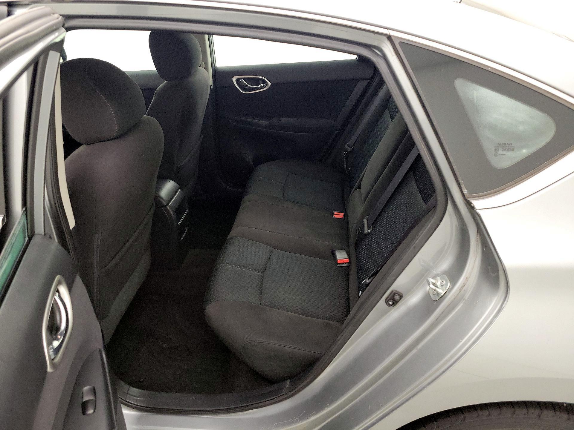 Thumbnail: 2014 Nissan Sentra - 18