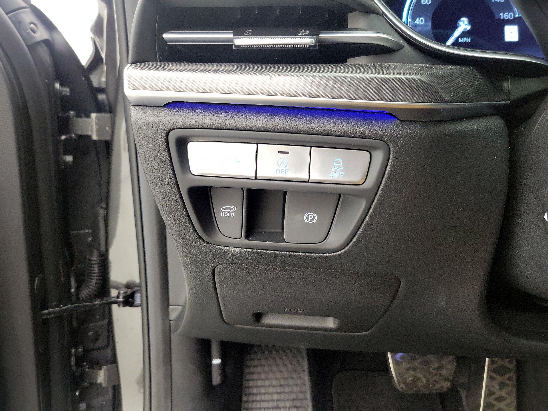 Thumbnail: 2023 Genesis G80 - 13