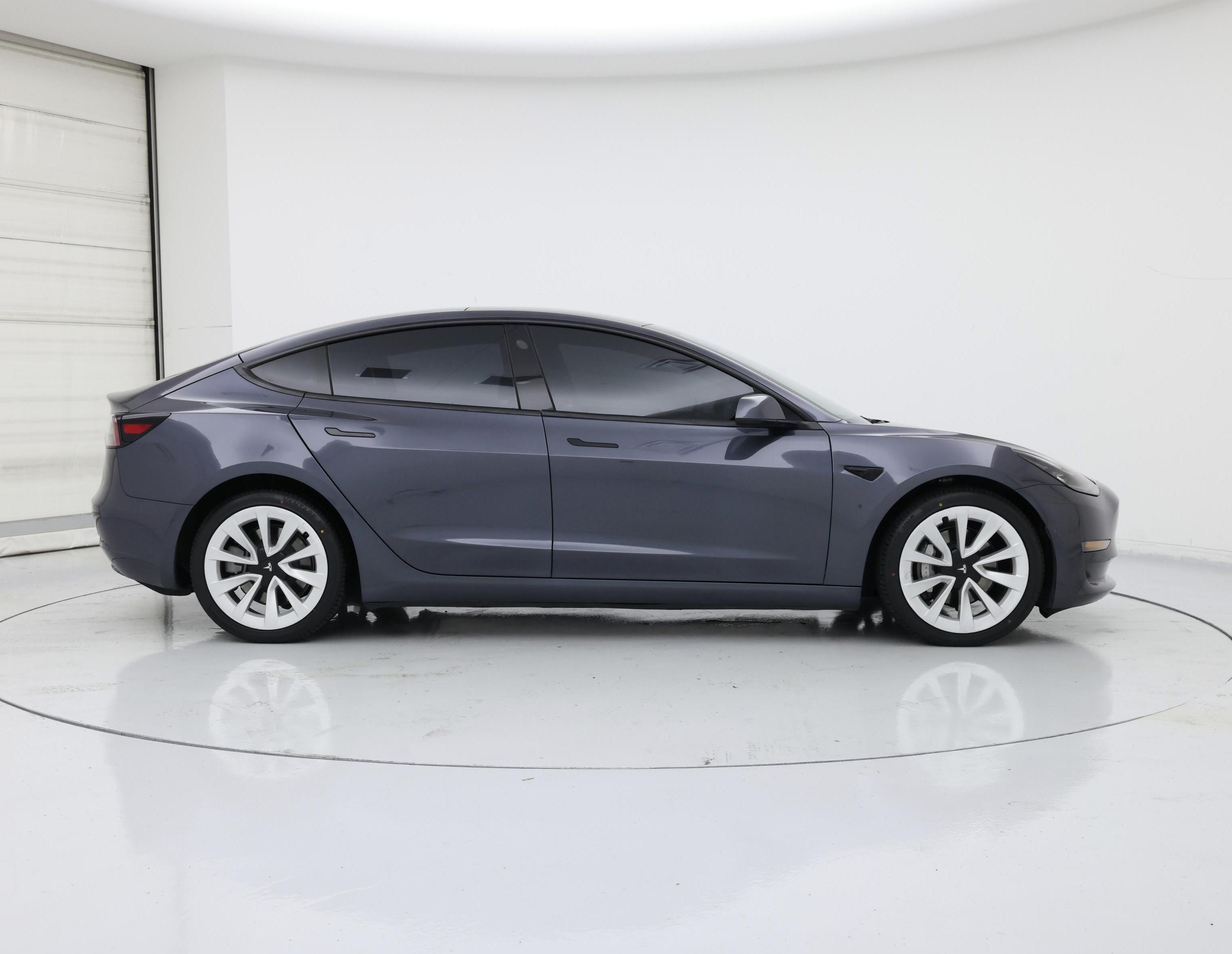 Thumbnail: 2022 Tesla Model 3 - 7