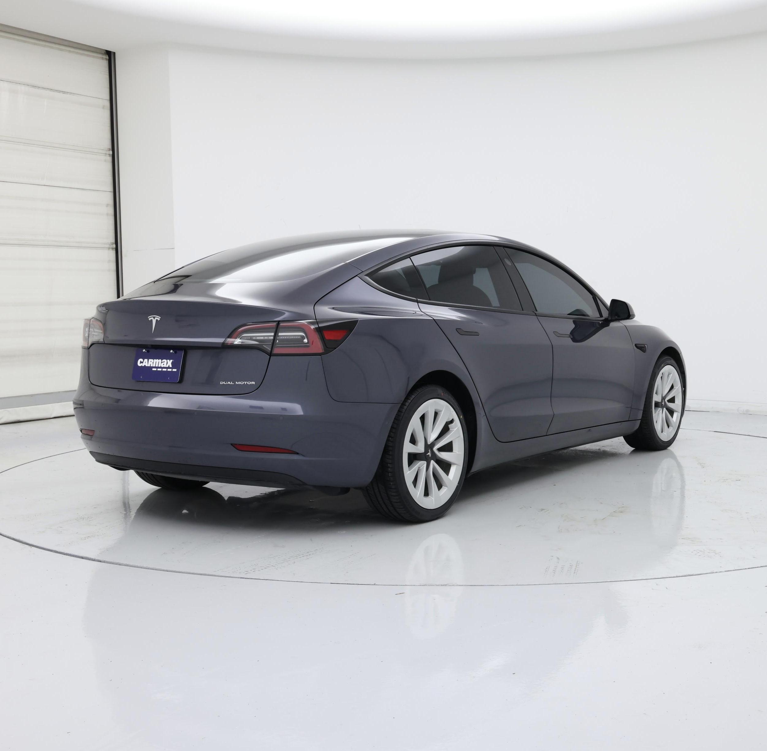 Thumbnail: 2022 Tesla Model 3 - 8