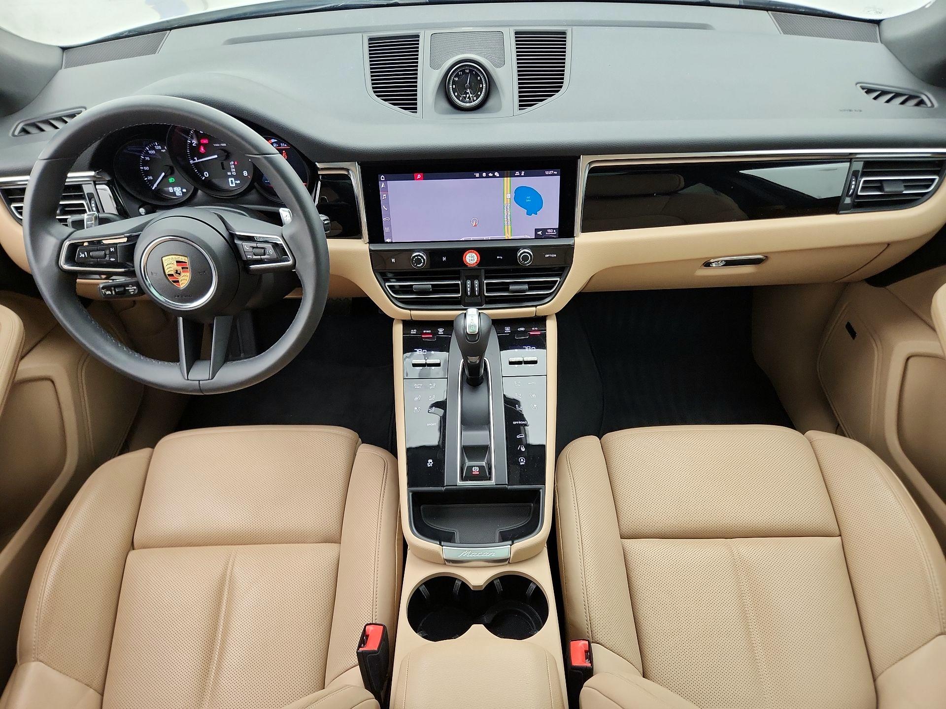 Thumbnail: 2025 Porsche Macan - 9