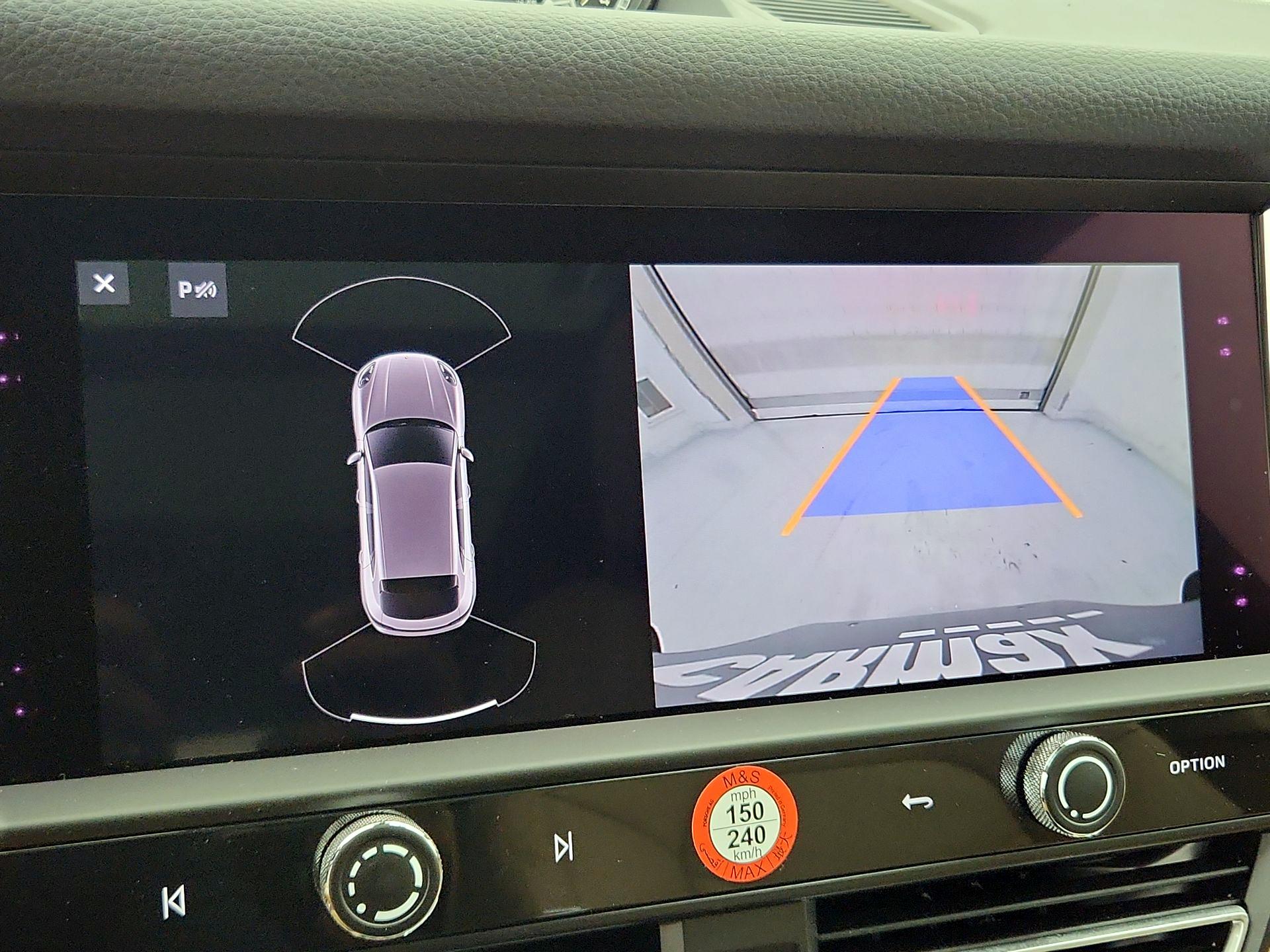 Thumbnail: 2025 Porsche Macan - 15