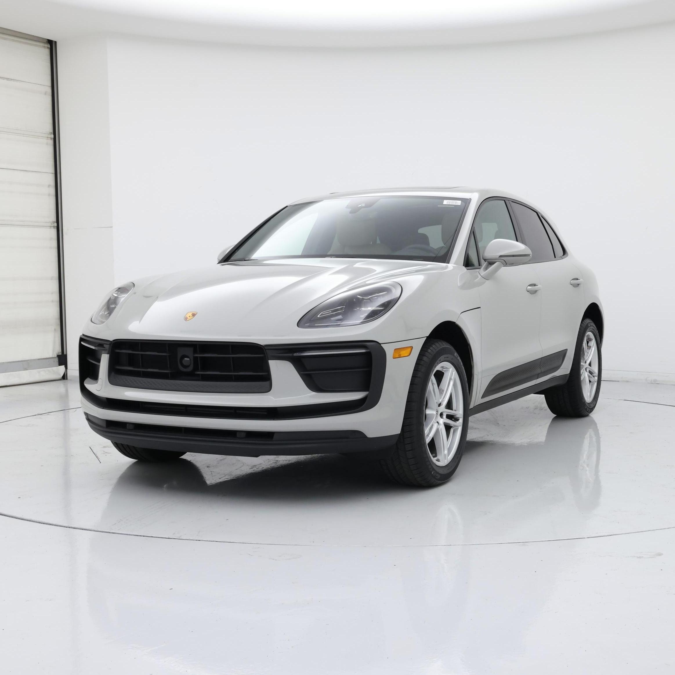Thumbnail: 2025 Porsche Macan - 4