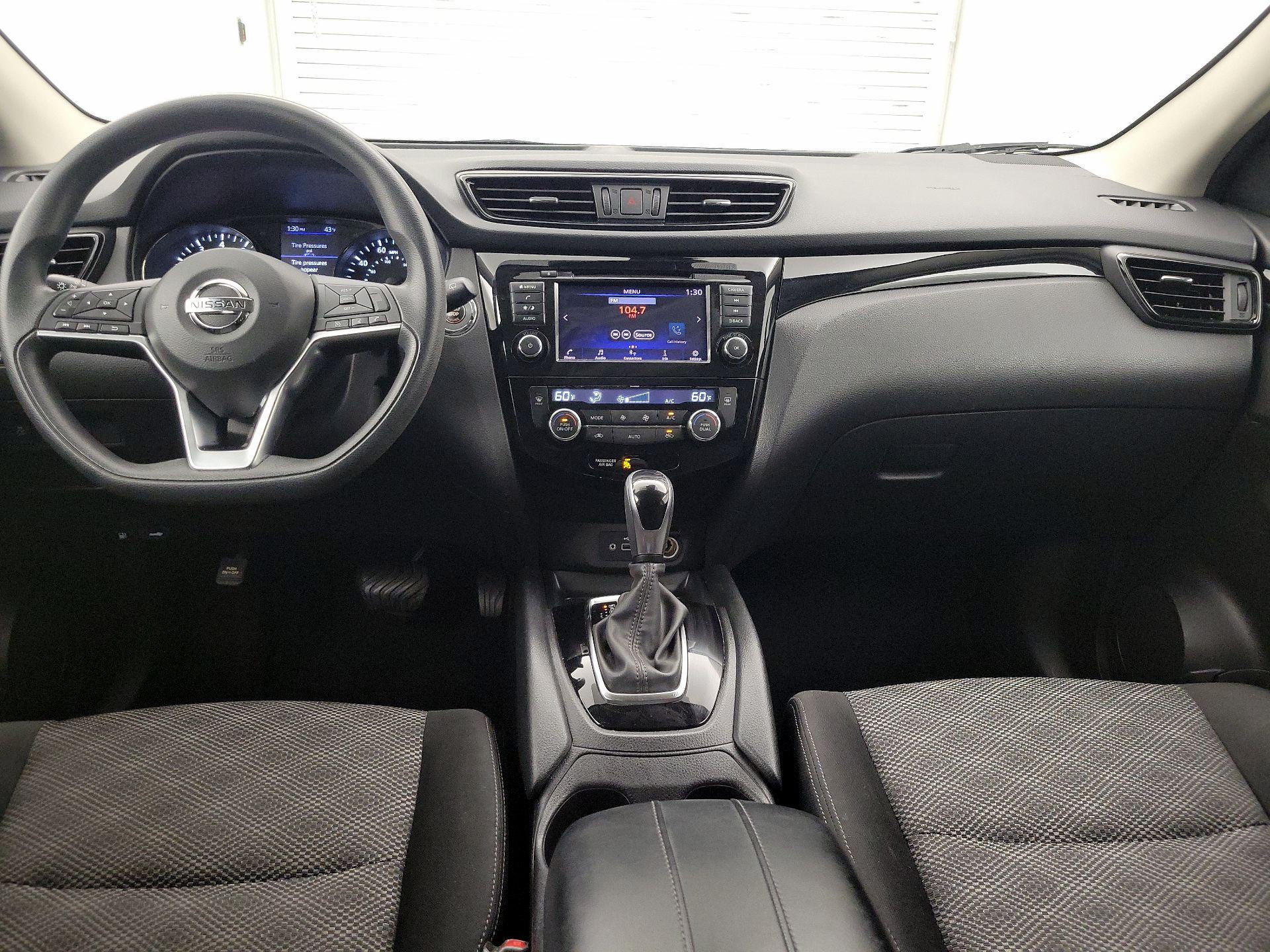 Thumbnail: 2019 Nissan Rogue Sport - 9