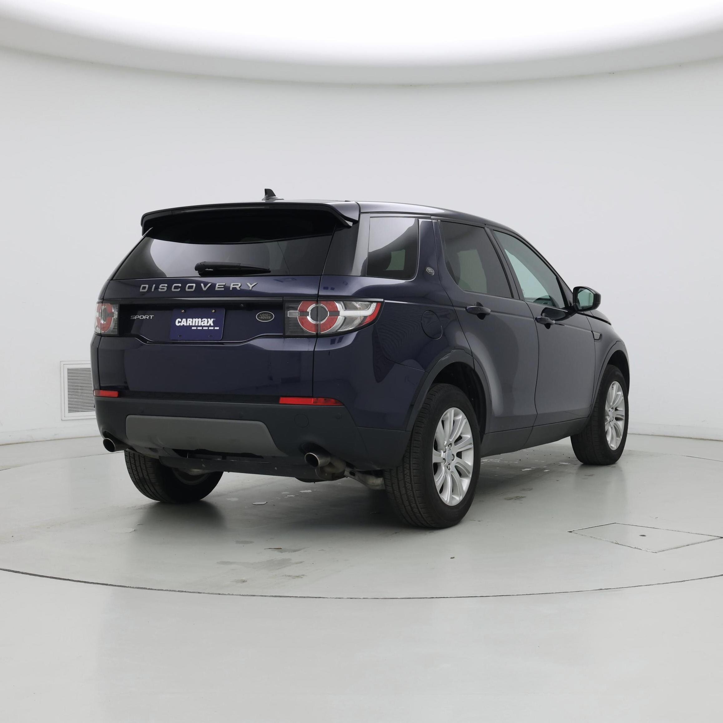 Thumbnail: 2016 Land Rover Discovery Sport - 8
