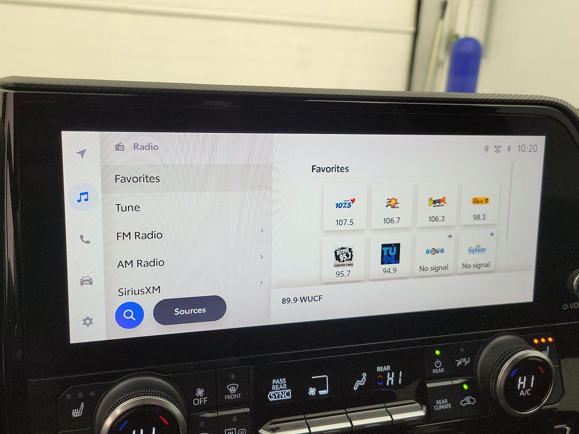 Thumbnail: 2023 Toyota Highlander - 15