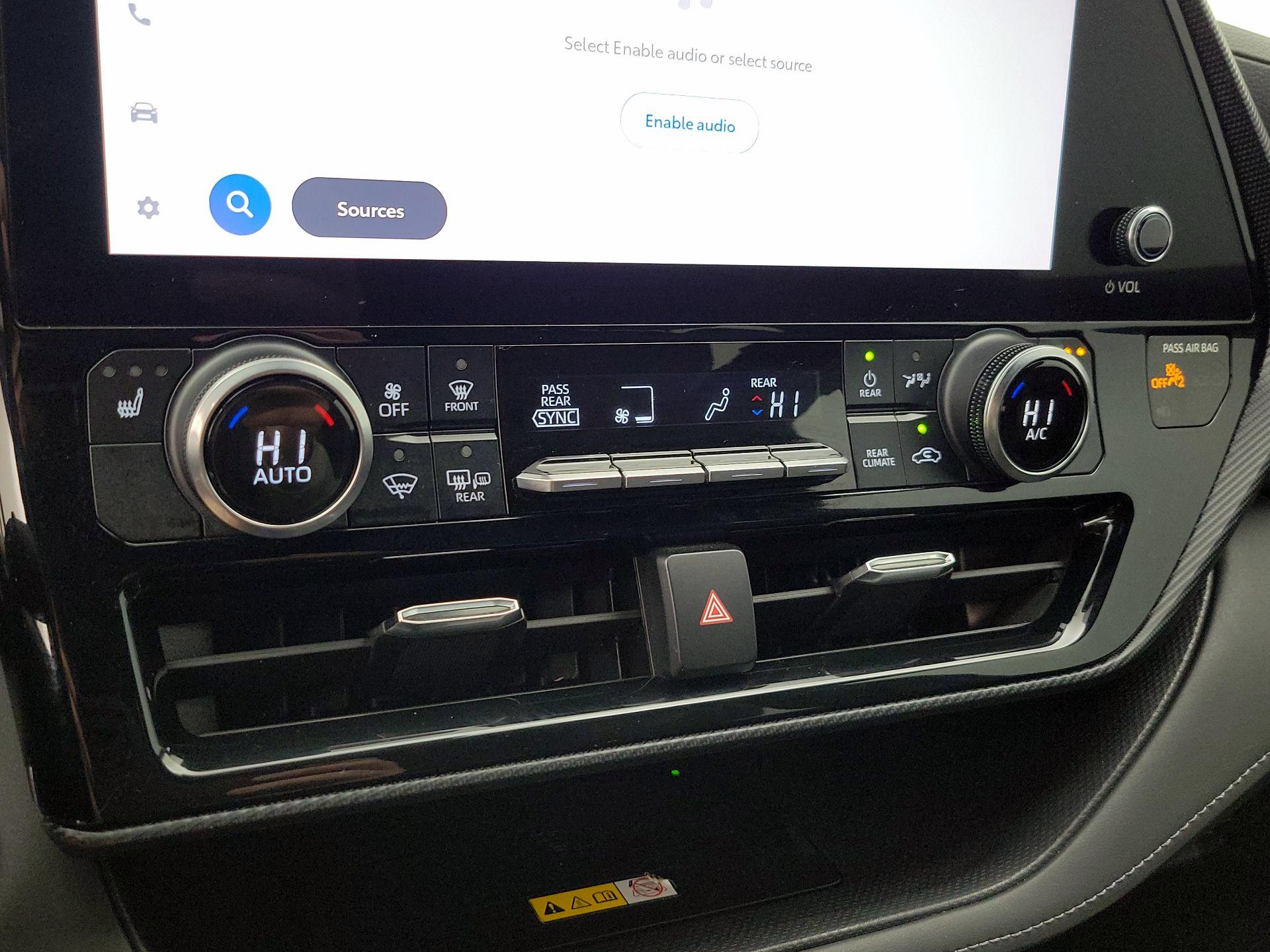 Thumbnail: 2023 Toyota Highlander - 16