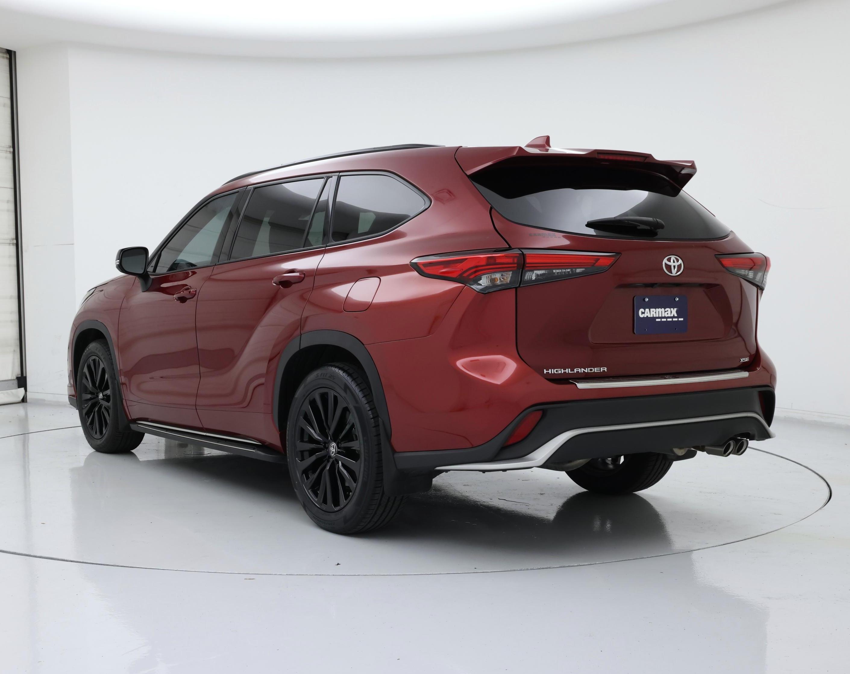 Thumbnail: 2023 Toyota Highlander - 2