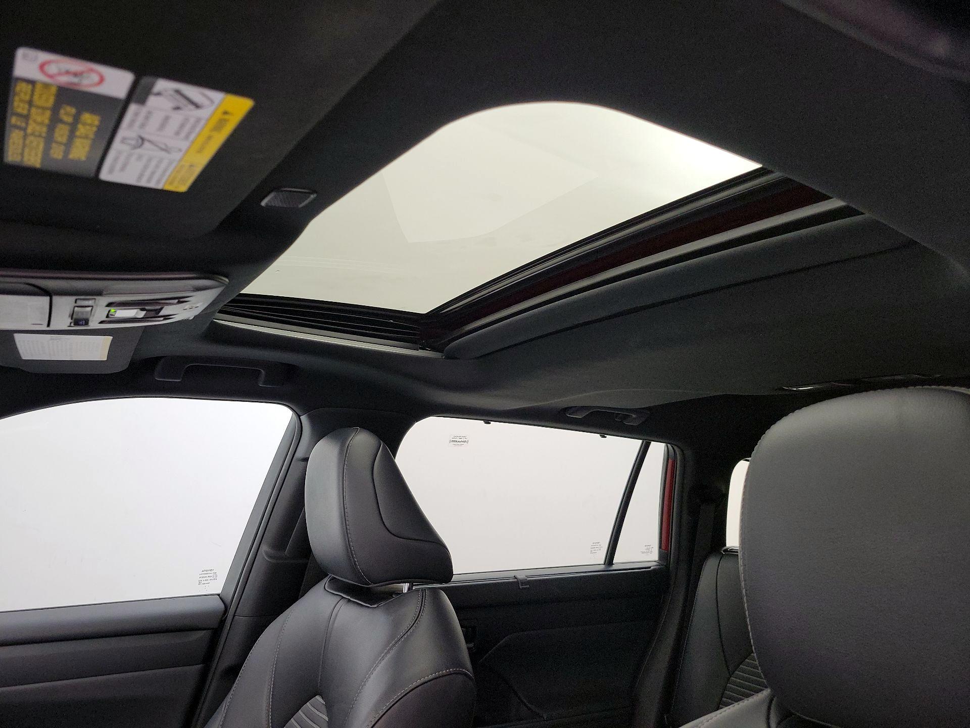 Thumbnail: 2023 Toyota Highlander - 19