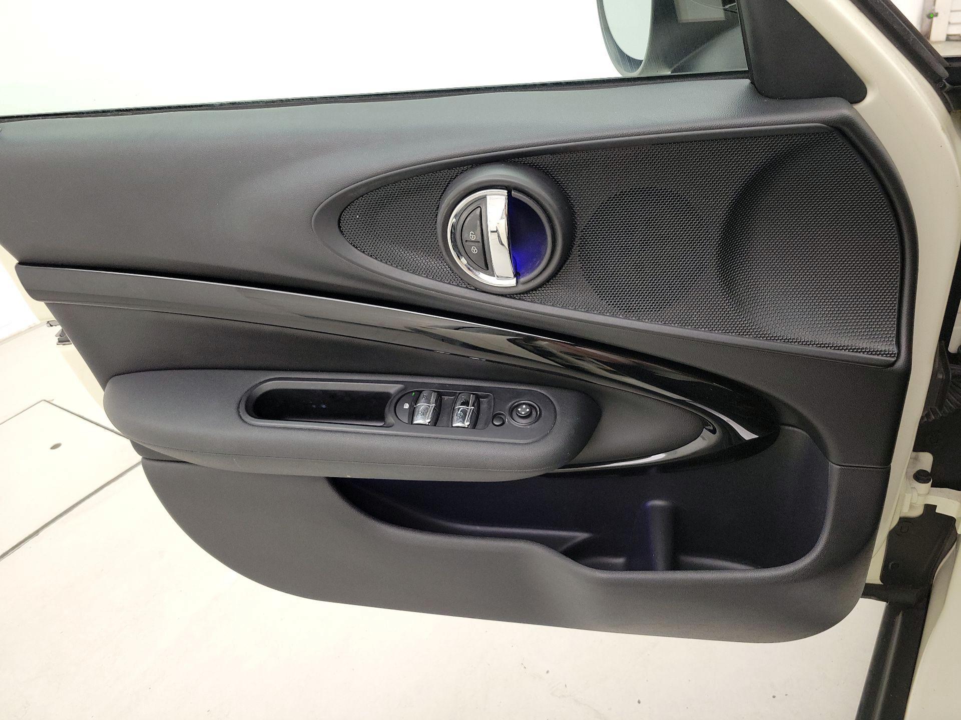 Thumbnail: 2019 MINI Cooper Clubman - 12