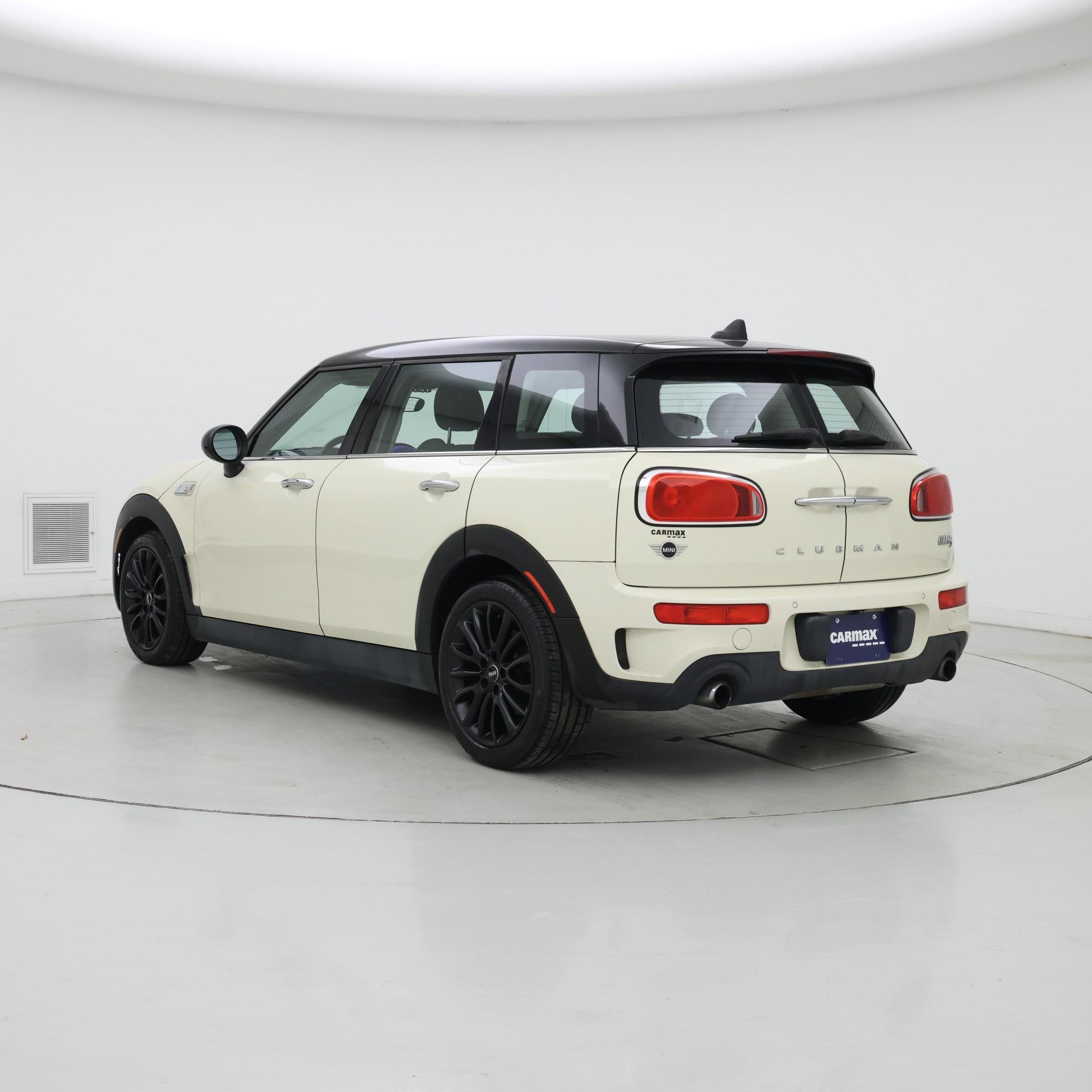 Thumbnail: 2019 MINI Cooper Clubman - 2