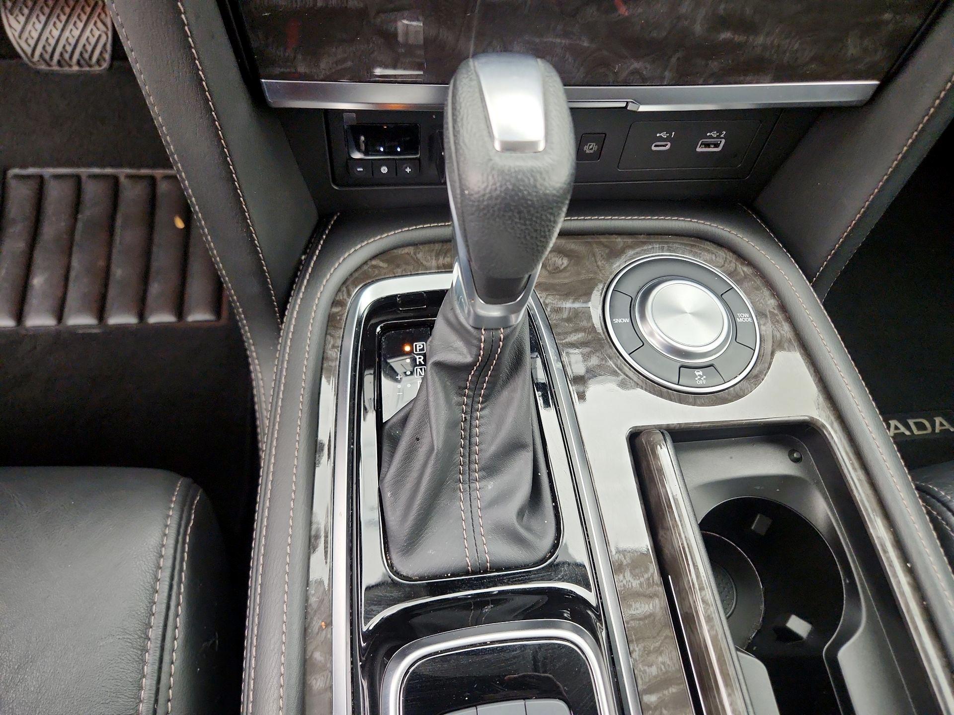 Thumbnail: 2022 Nissan Armada - 18