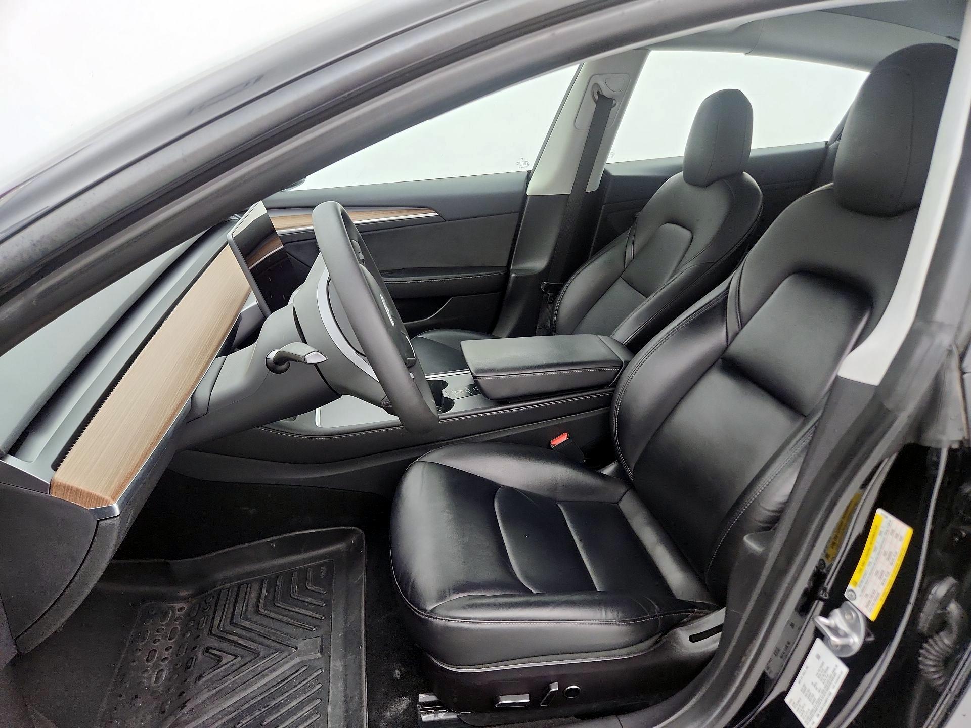 Thumbnail: 2021 Tesla Model 3 - 11