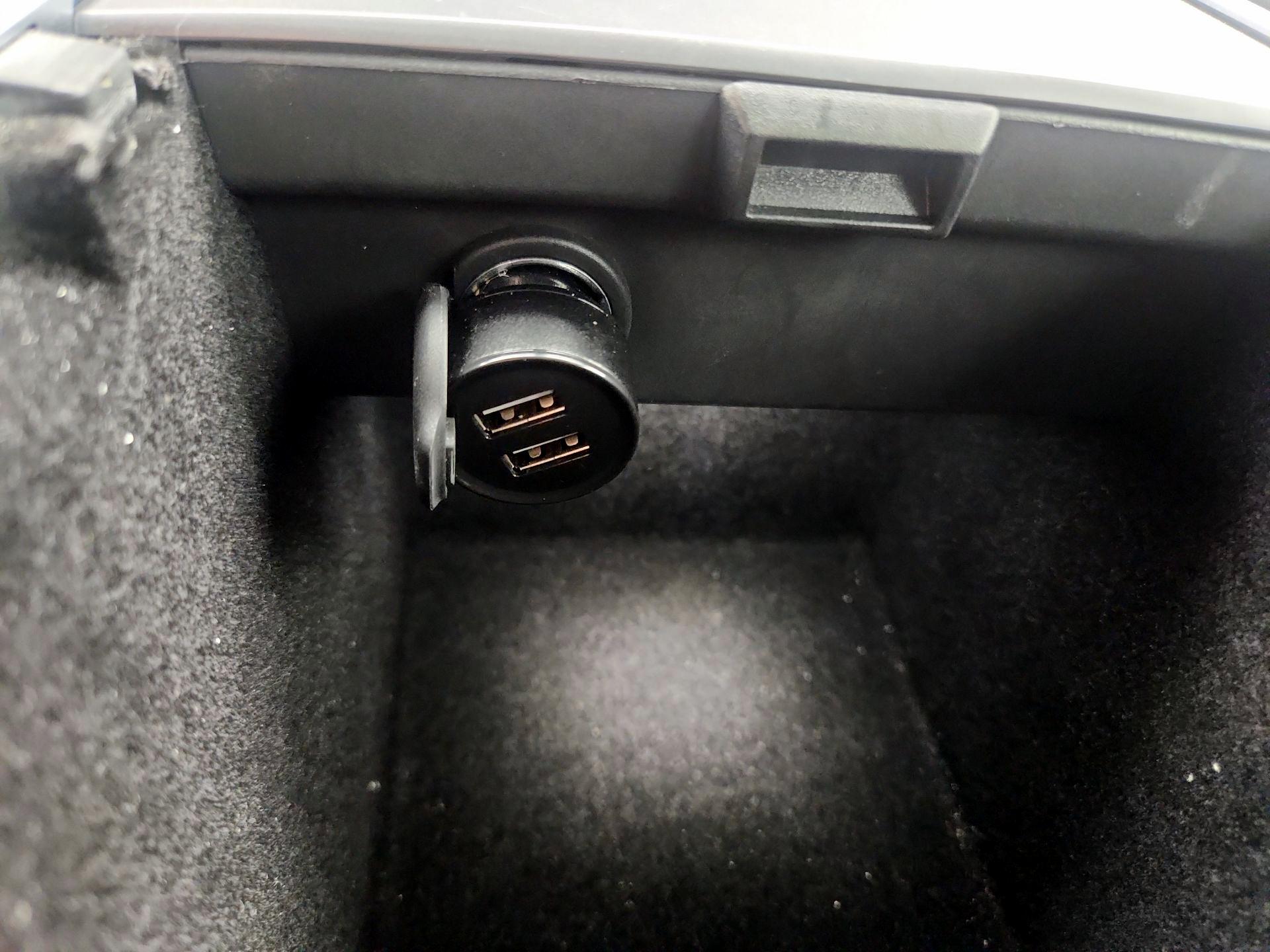 Thumbnail: 2021 Tesla Model 3 - 19