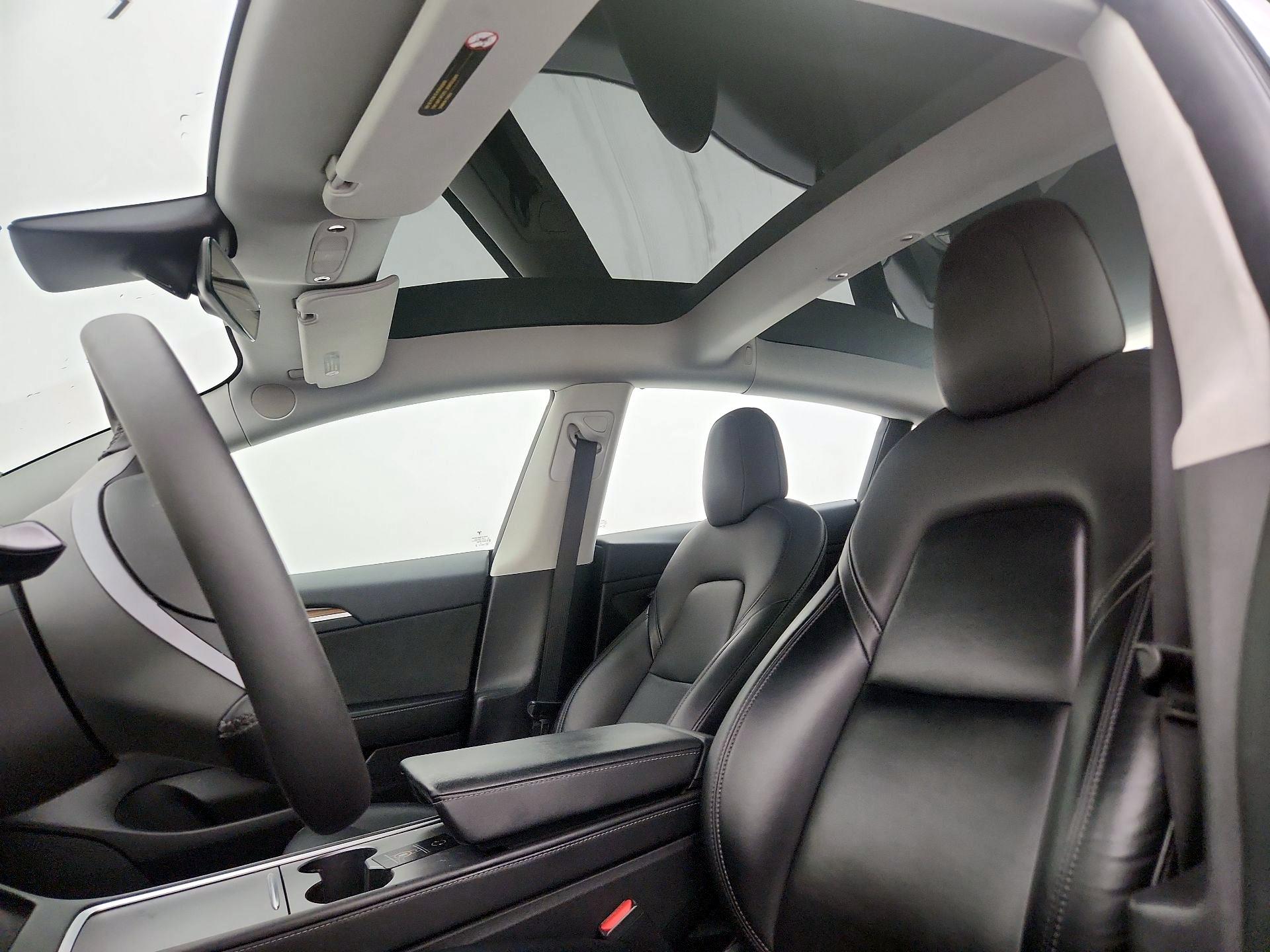 Thumbnail: 2021 Tesla Model 3 - 20