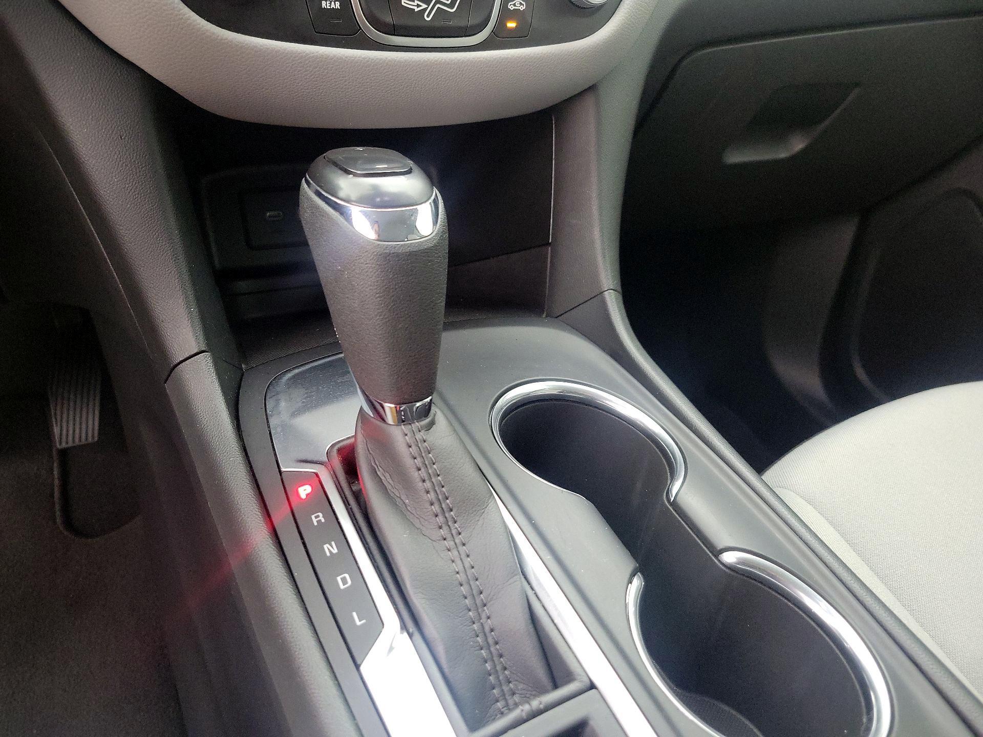 Thumbnail: 2020 Chevrolet Equinox - 17