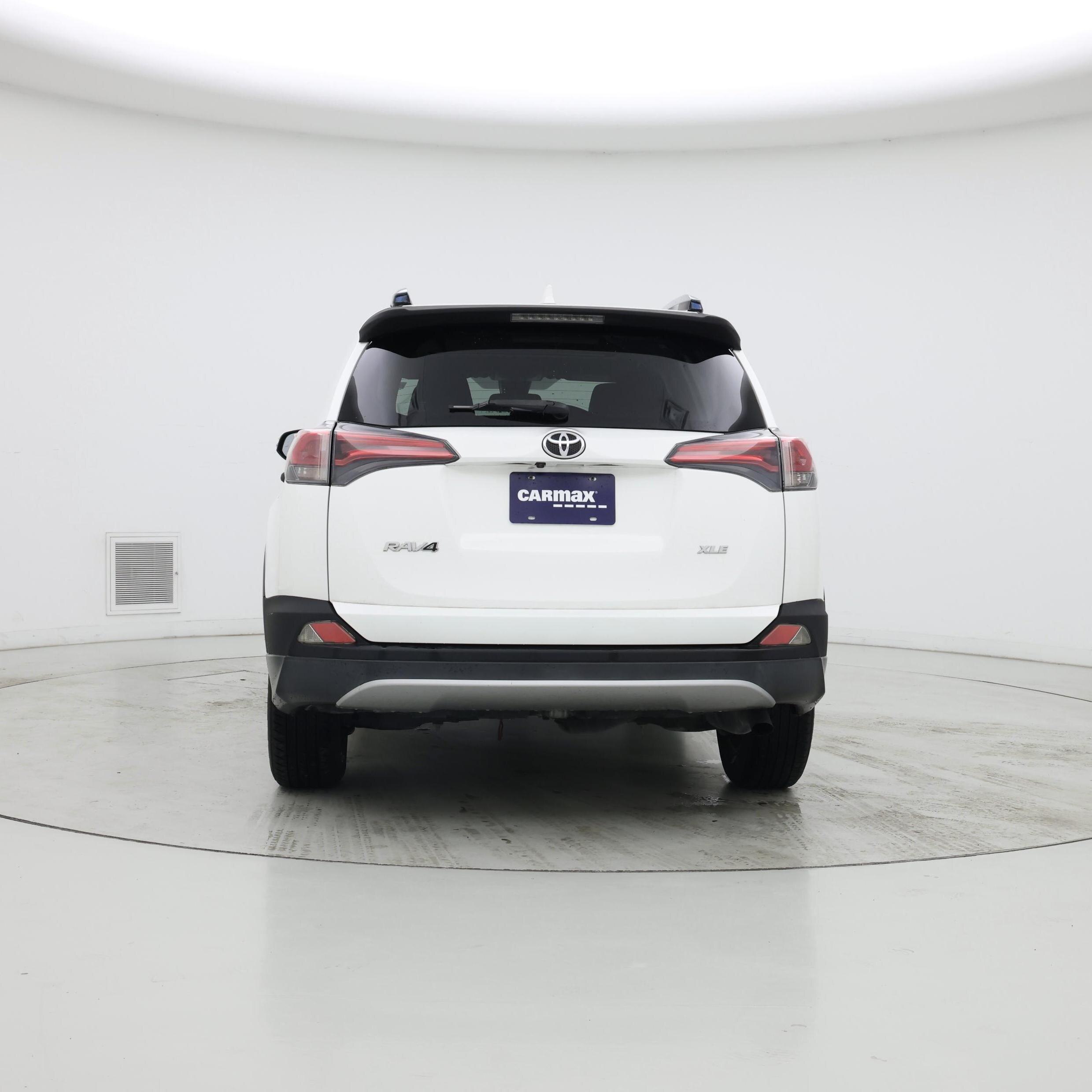 Thumbnail: 2018 Toyota RAV4 - 6