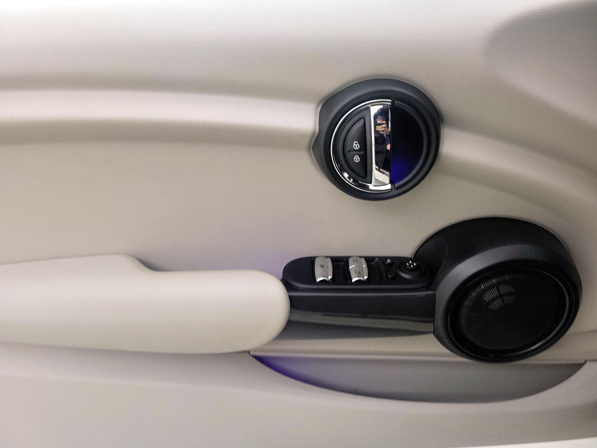 Thumbnail: 2016 MINI Cooper - 12