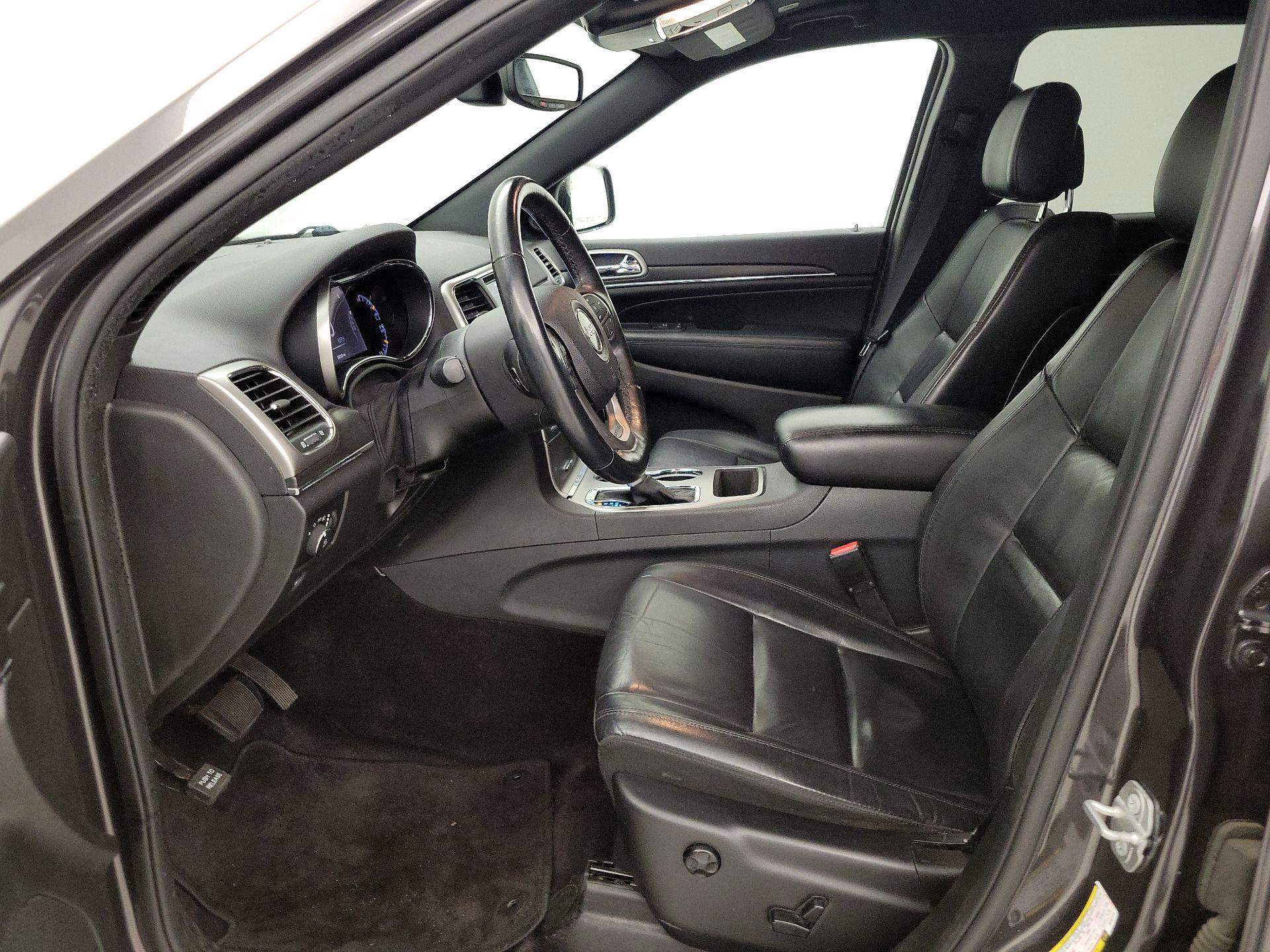 Thumbnail: 2018 Jeep Grand Cherokee - 11