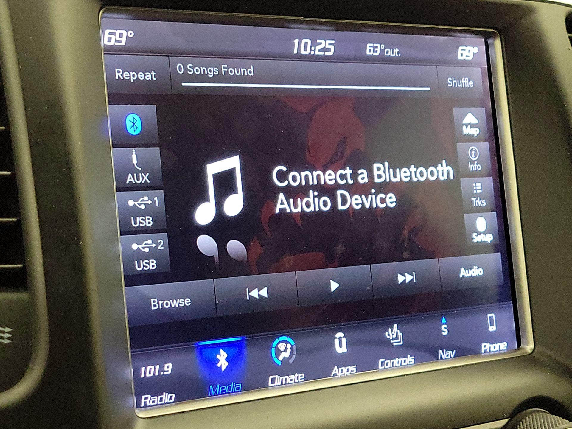 Thumbnail: 2018 Jeep Grand Cherokee - 15