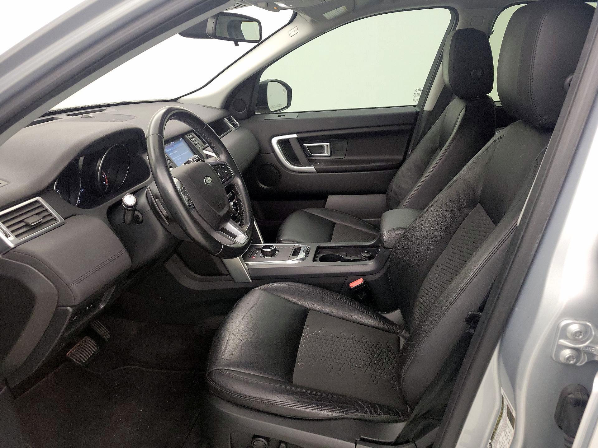 Thumbnail: 2018 Land Rover Discovery Sport - 11