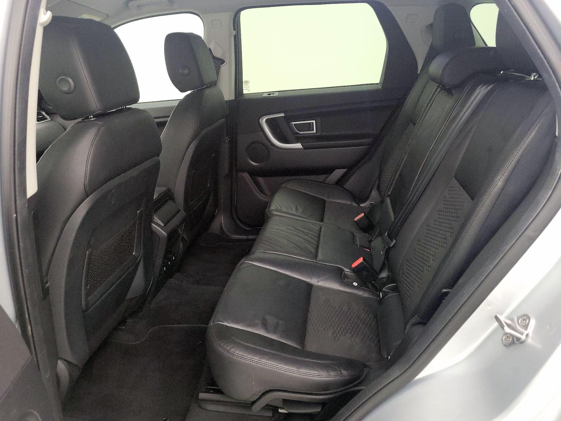 Thumbnail: 2018 Land Rover Discovery Sport - 19