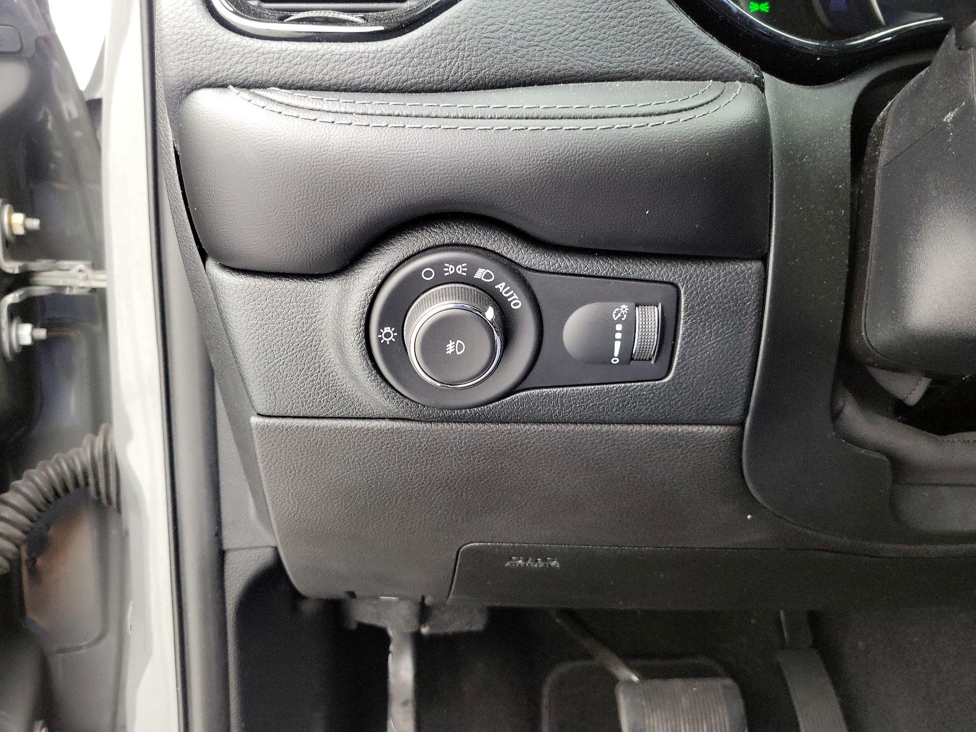 Thumbnail: 2021 Dodge Durango - 13