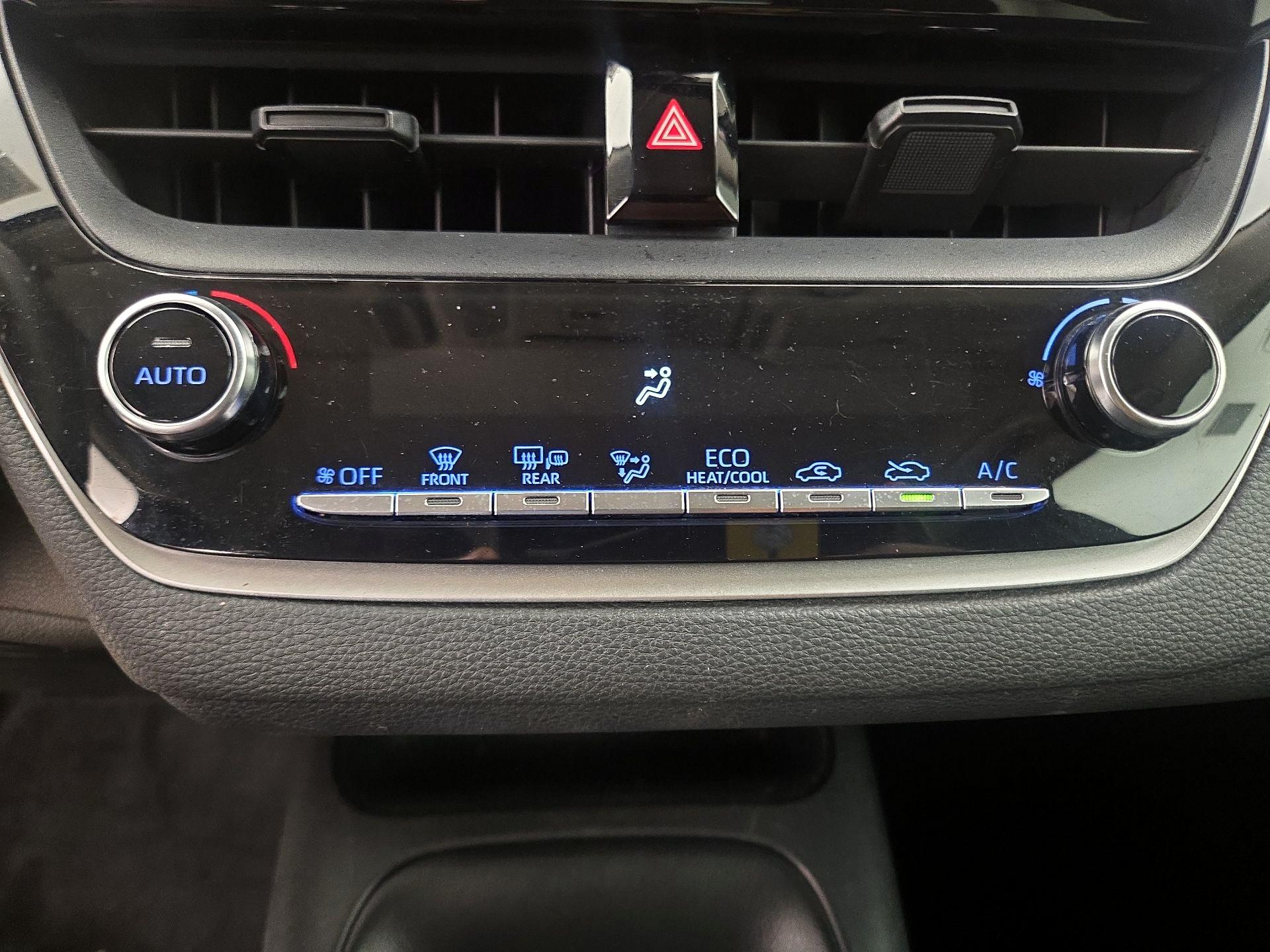 Thumbnail: 2021 Toyota Corolla - 16