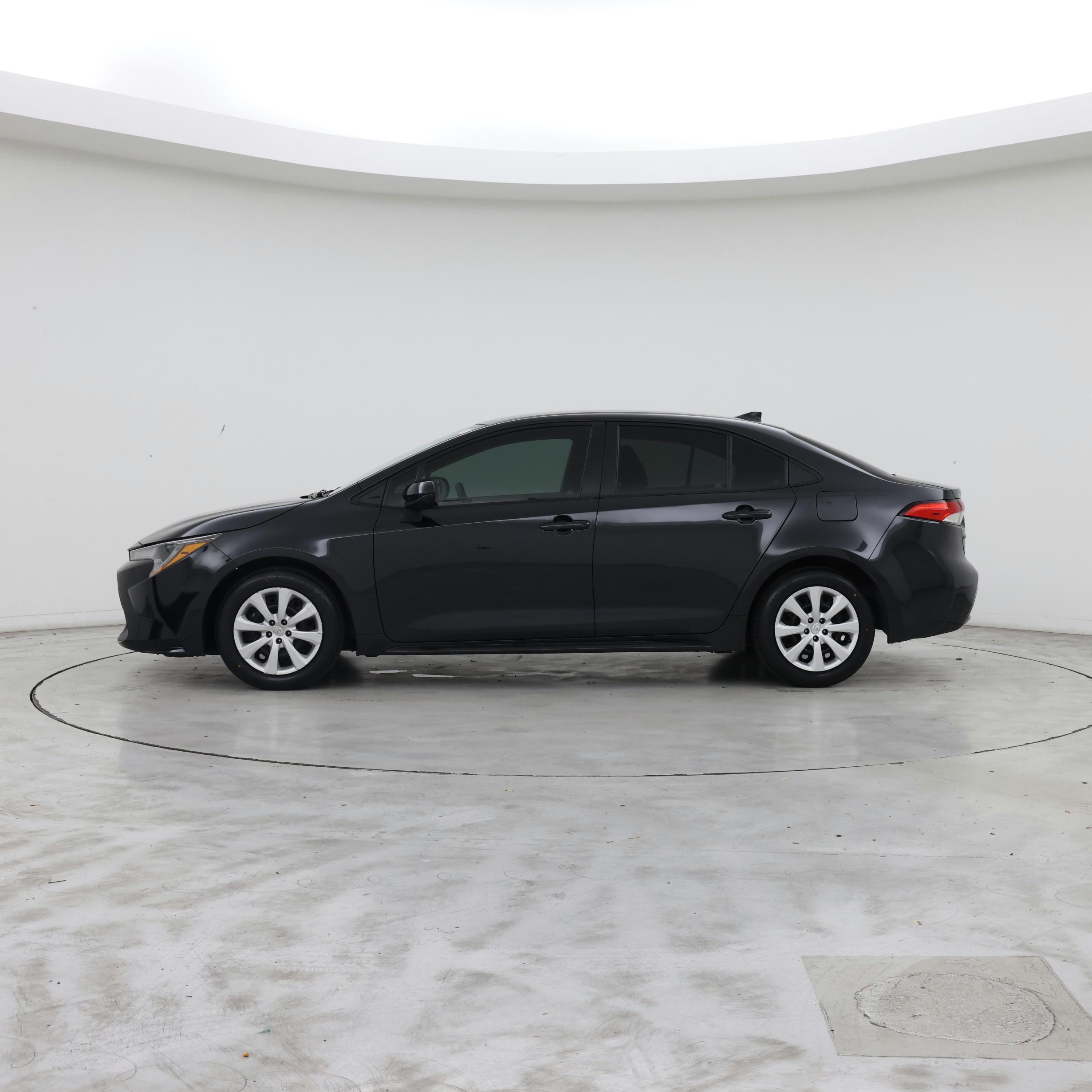 Thumbnail: 2021 Toyota Corolla - 3