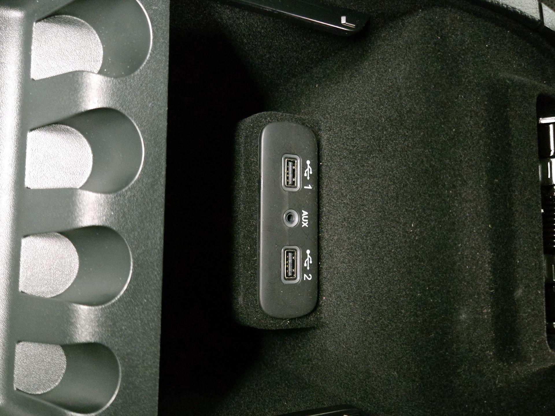 Thumbnail: 2023 Dodge Charger - 18