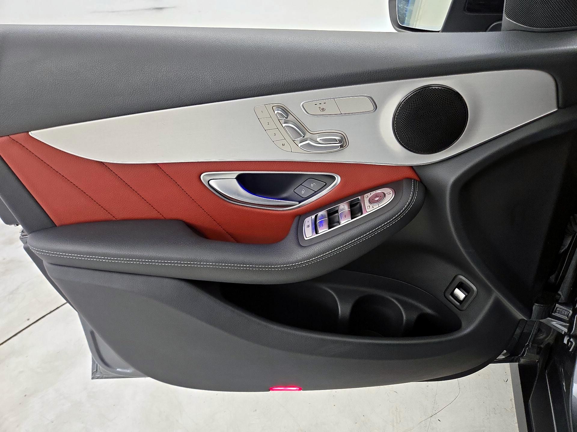 Thumbnail: 2022 Mercedes-Benz GLC - 12