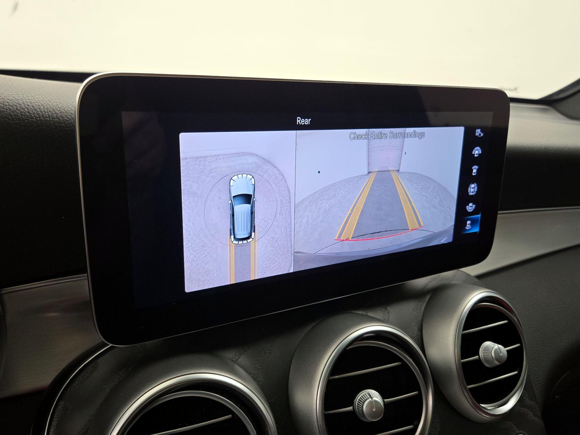 Thumbnail: 2022 Mercedes-Benz GLC - 14