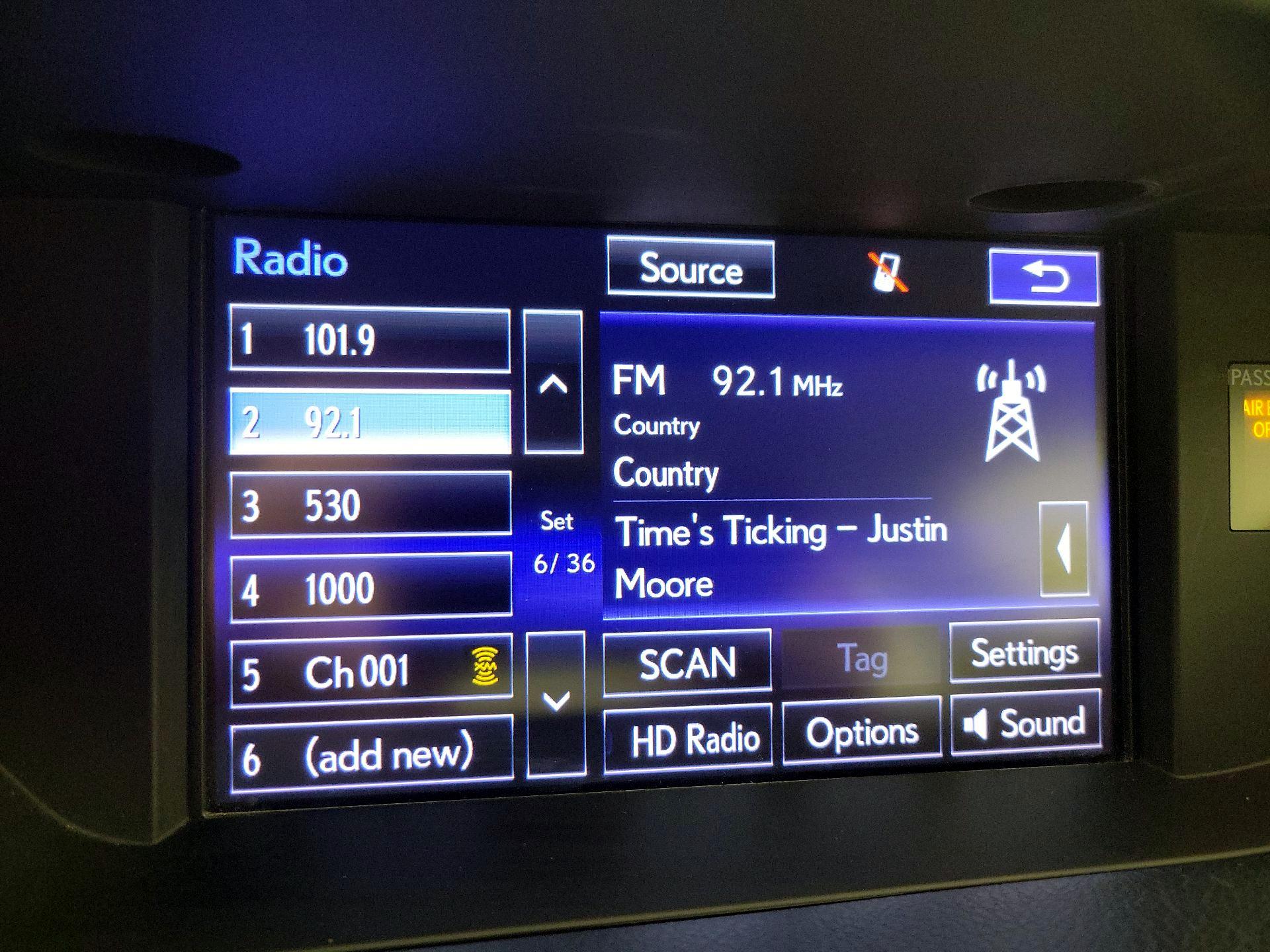 Thumbnail: 2015 Lexus ES - 16