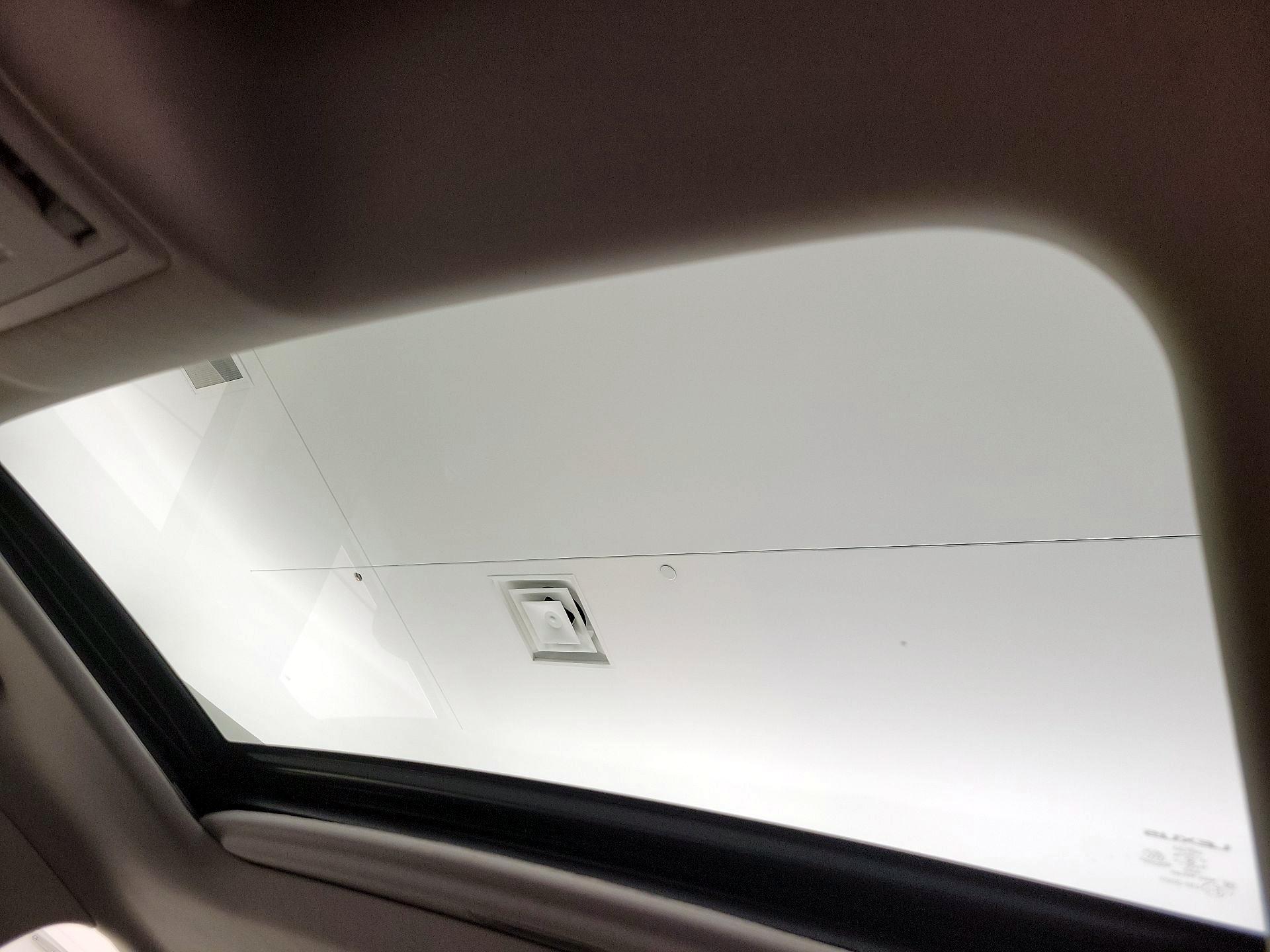 Thumbnail: 2015 Lexus ES - 20