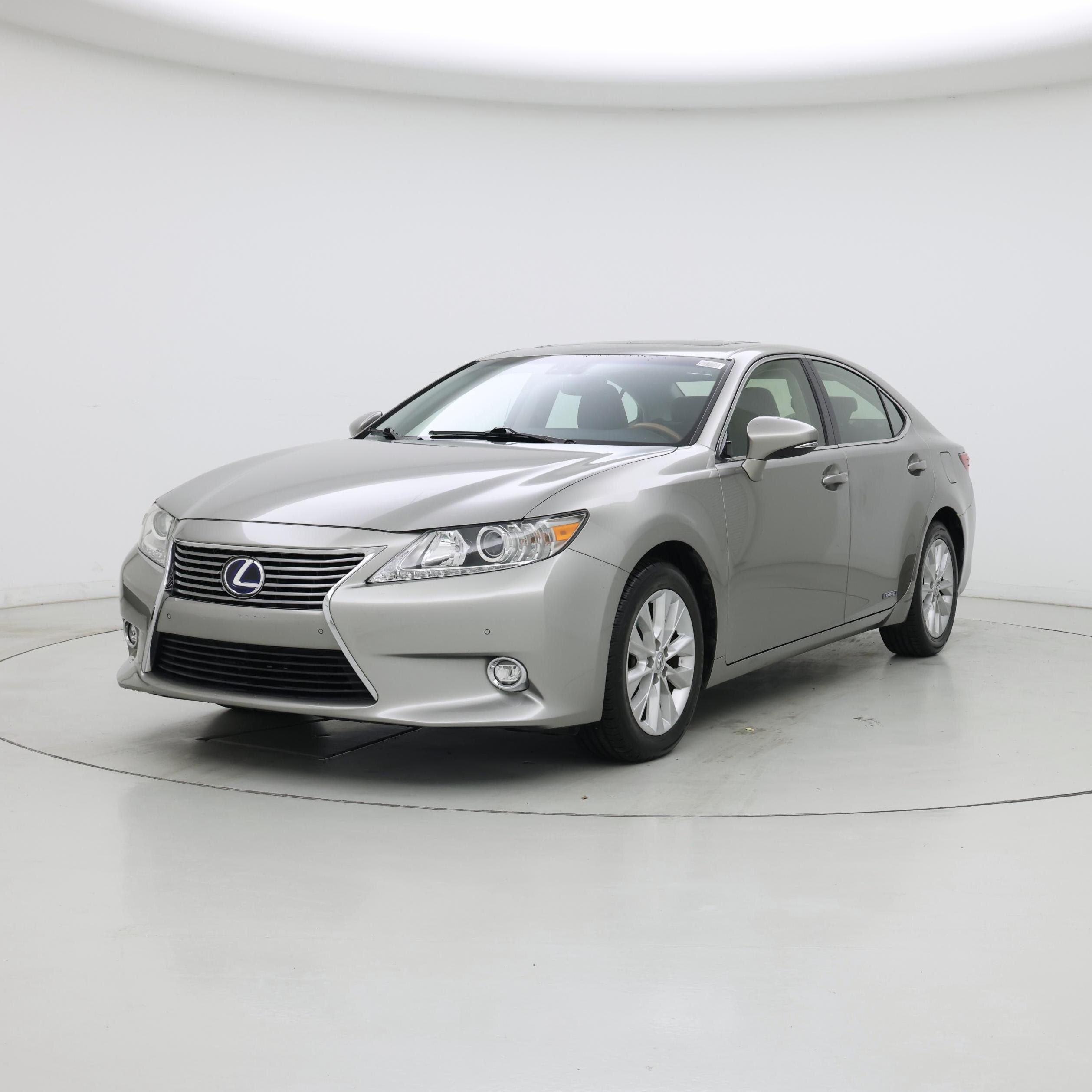 Thumbnail: 2015 Lexus ES - 4