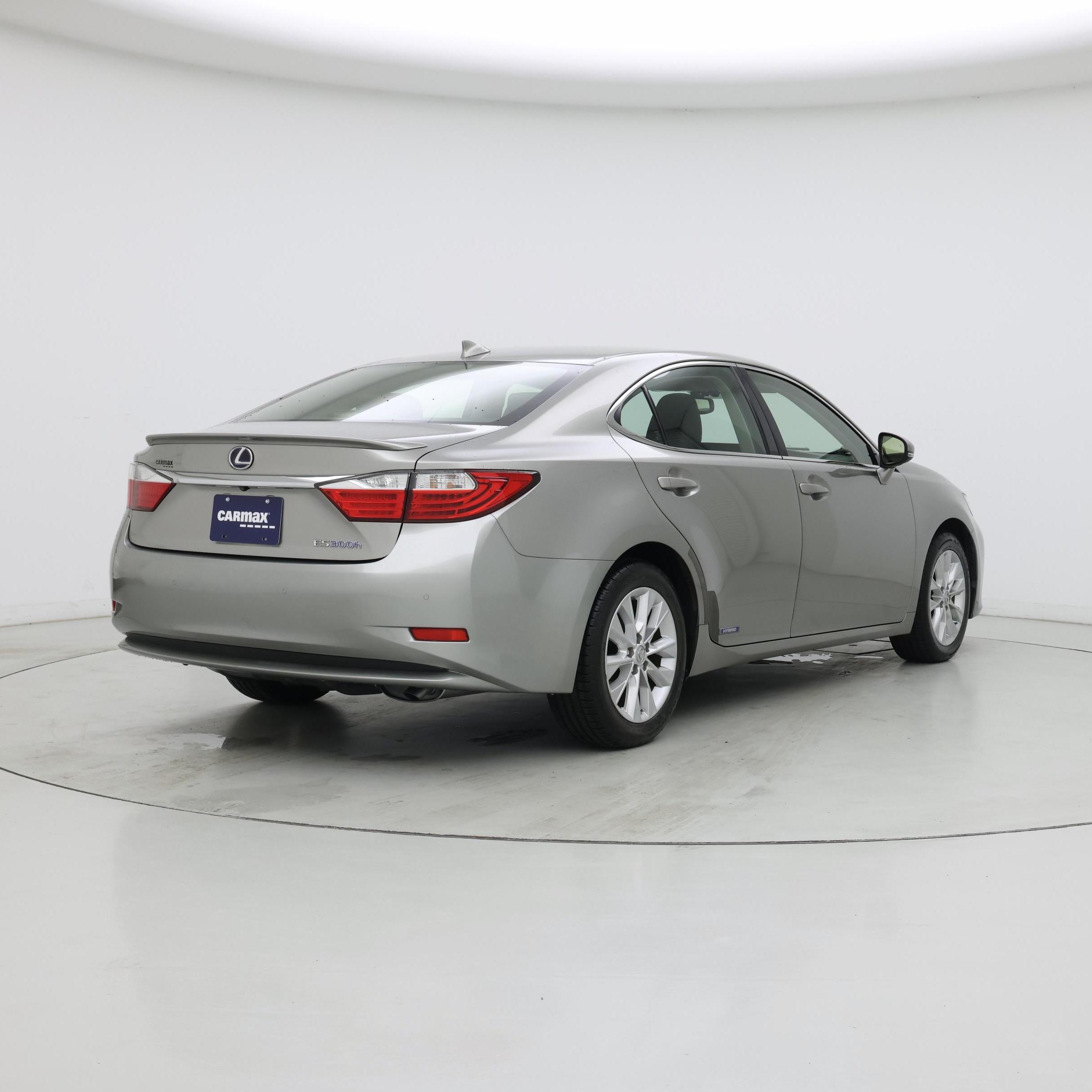 Thumbnail: 2015 Lexus ES - 8