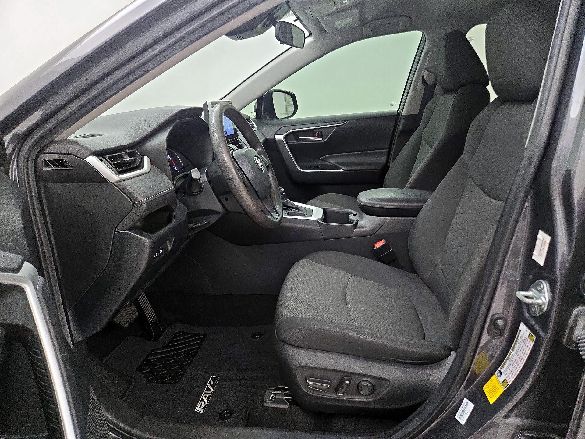 Thumbnail: 2023 Toyota RAV4 - 11