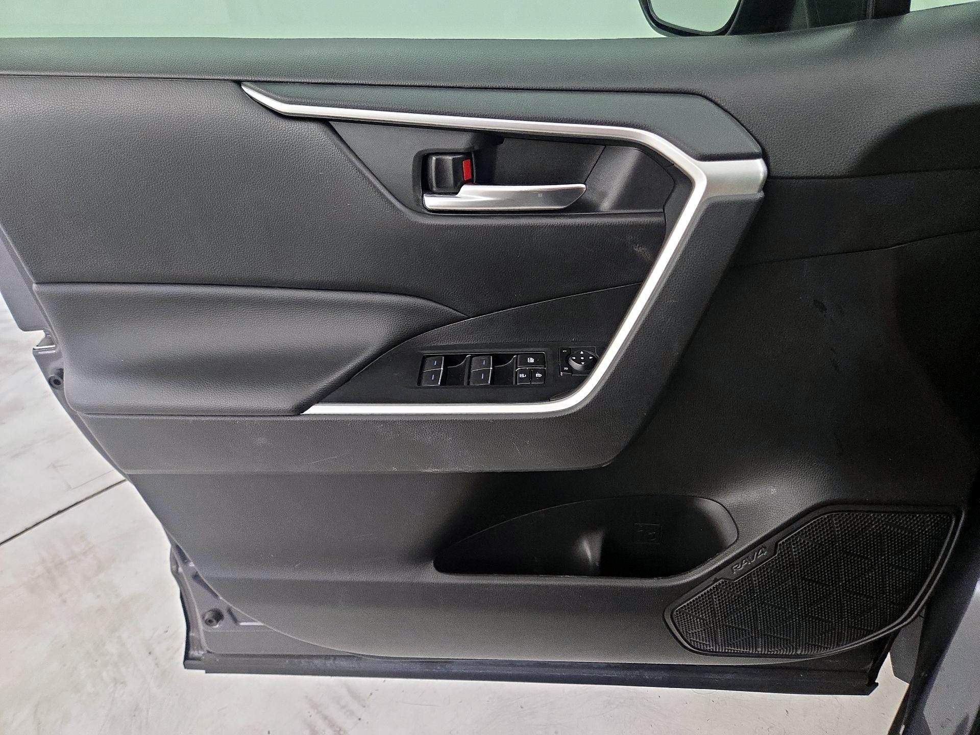 Thumbnail: 2023 Toyota RAV4 - 12