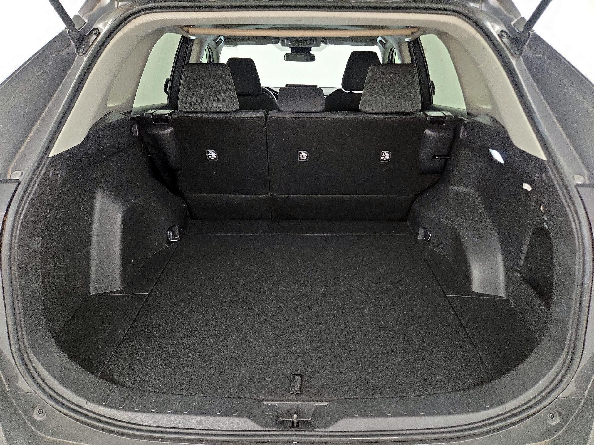 Thumbnail: 2023 Toyota RAV4 - 20