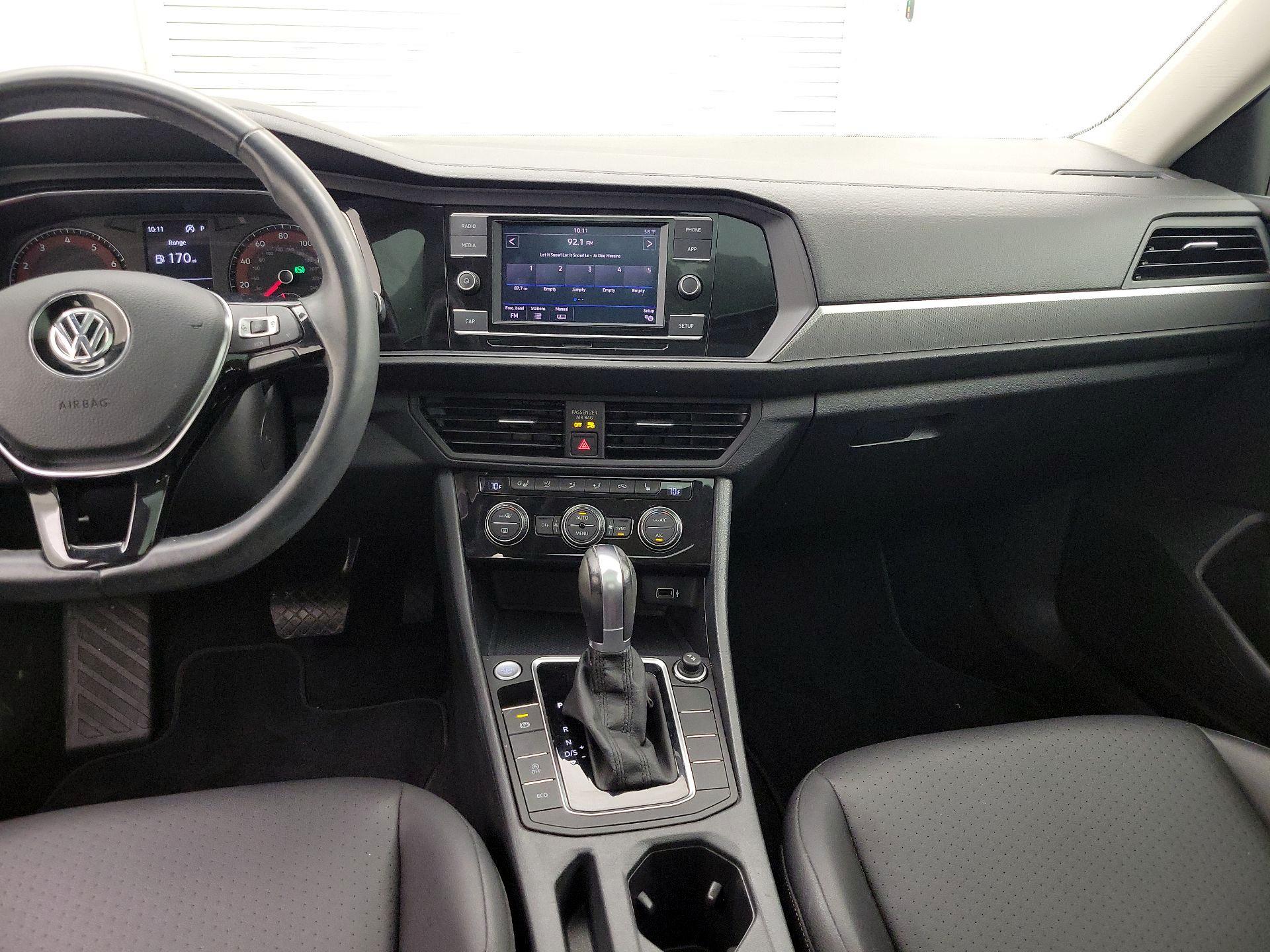 Thumbnail: 2019 Volkswagen Jetta - 9