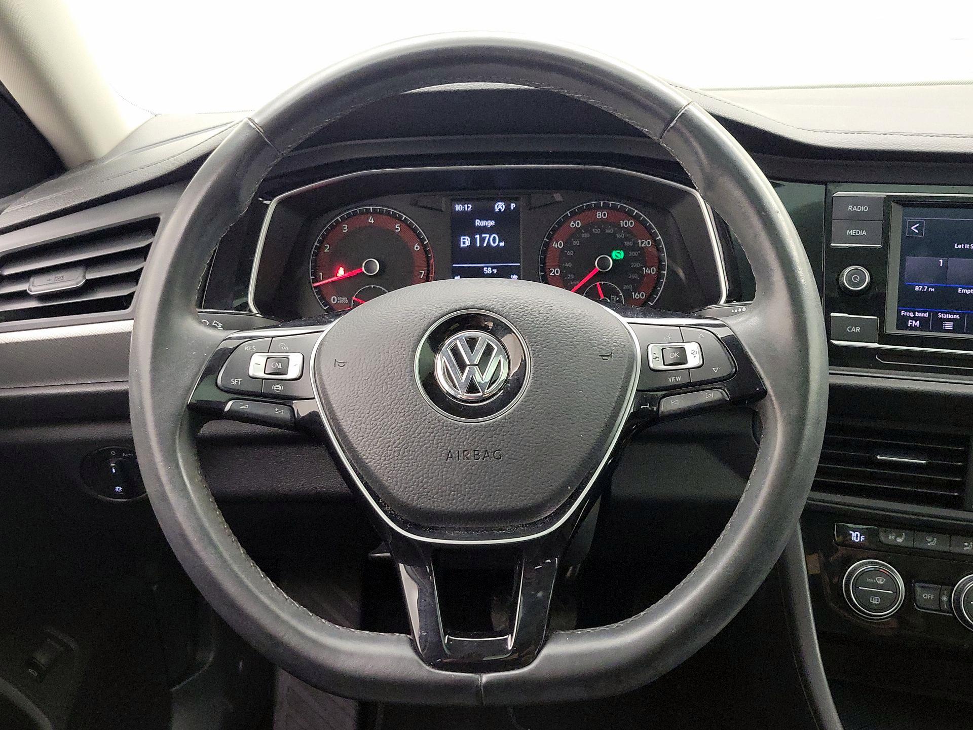 Thumbnail: 2019 Volkswagen Jetta - 10