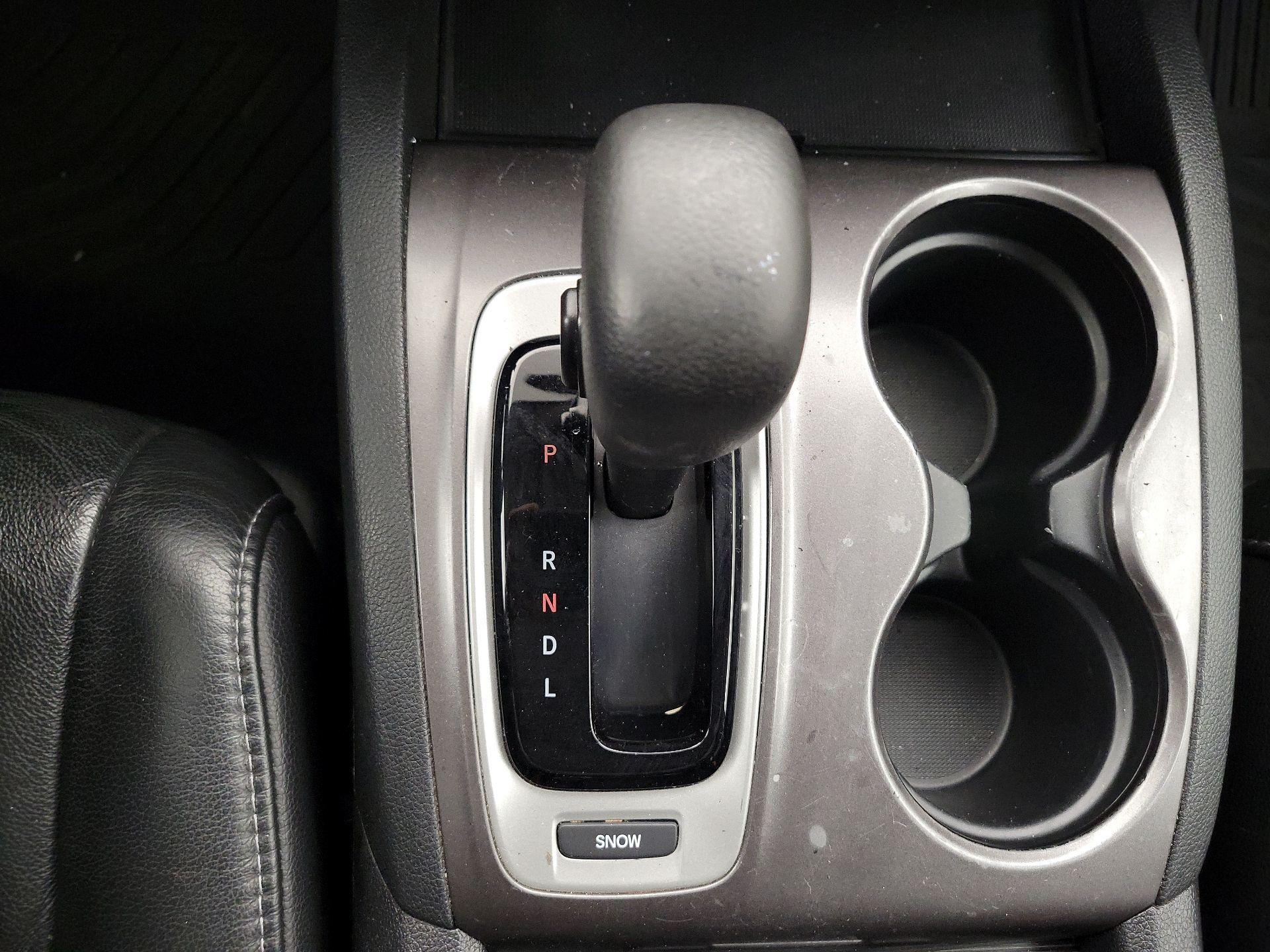 Thumbnail: 2018 Honda Pilot - 17