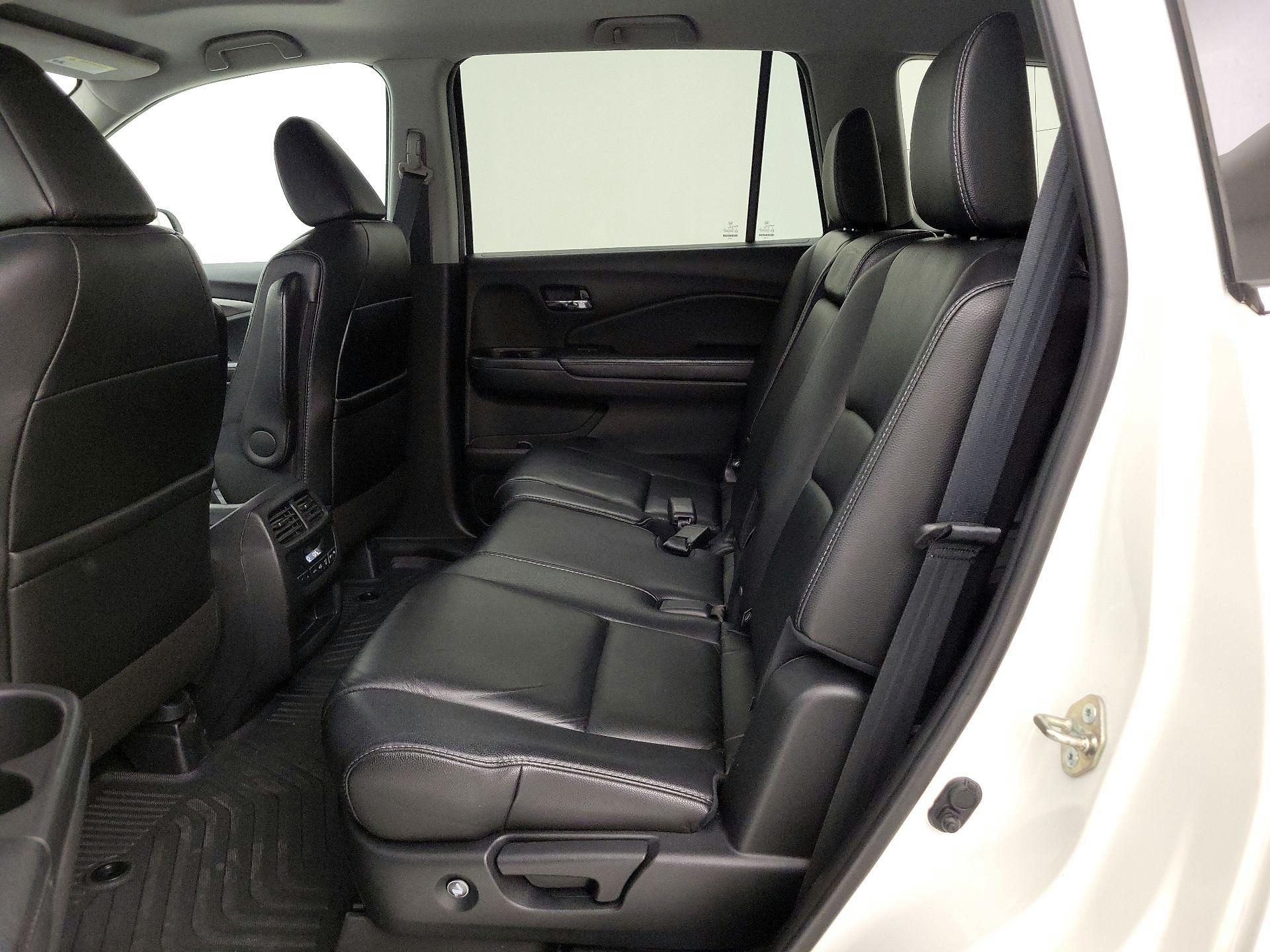 Thumbnail: 2018 Honda Pilot - 20