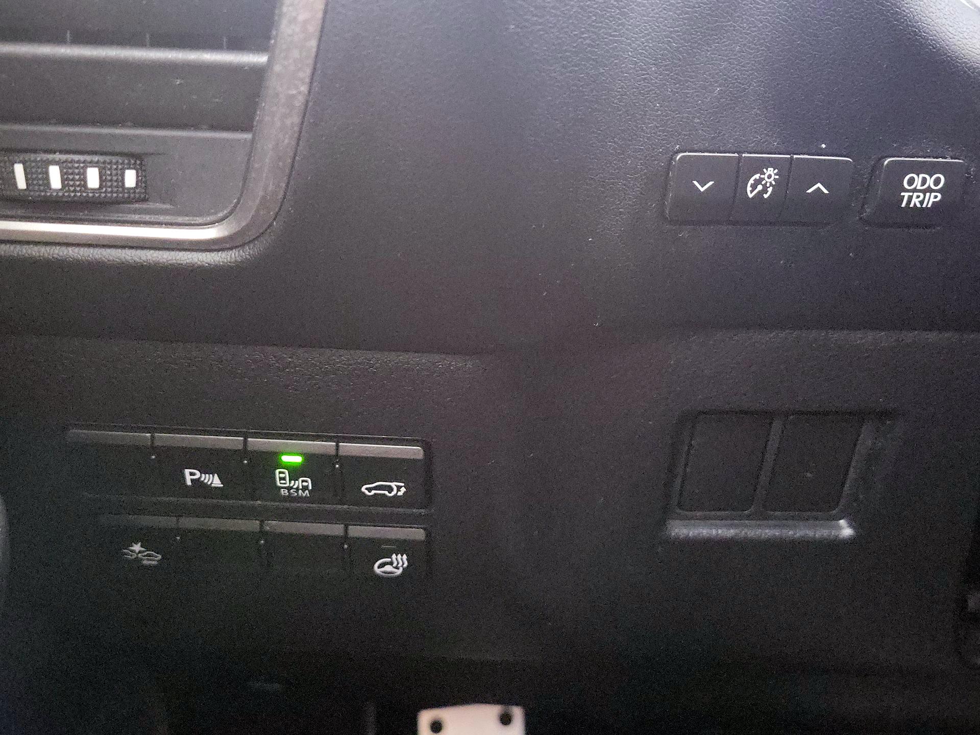 Thumbnail: 2016 Lexus NX - 13