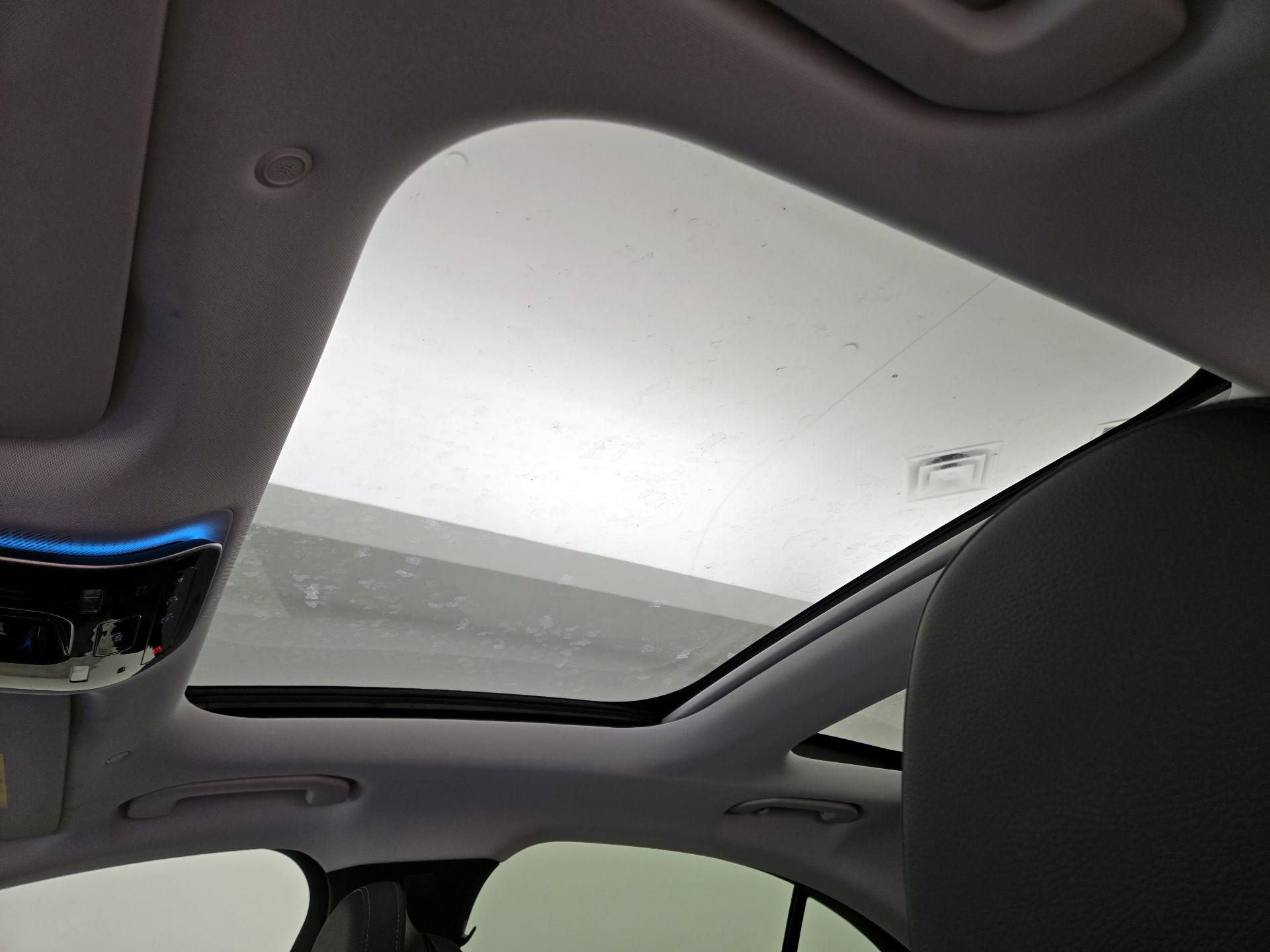 Thumbnail: 2025 Mercedes-Benz E-Class - 20