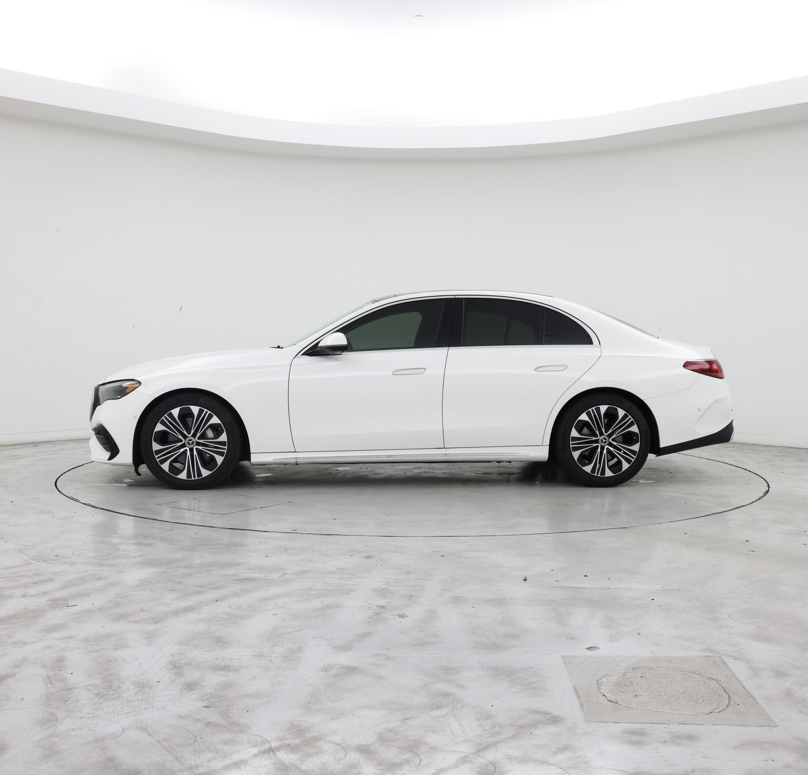 Thumbnail: 2025 Mercedes-Benz E-Class - 3