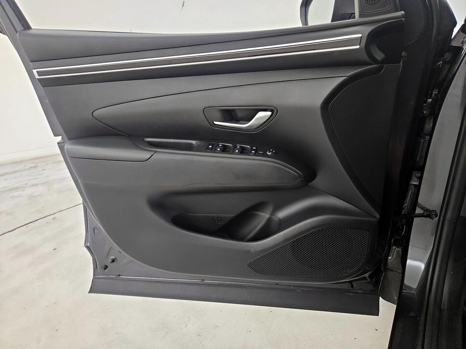 Thumbnail: 2023 Hyundai Tucson - 12