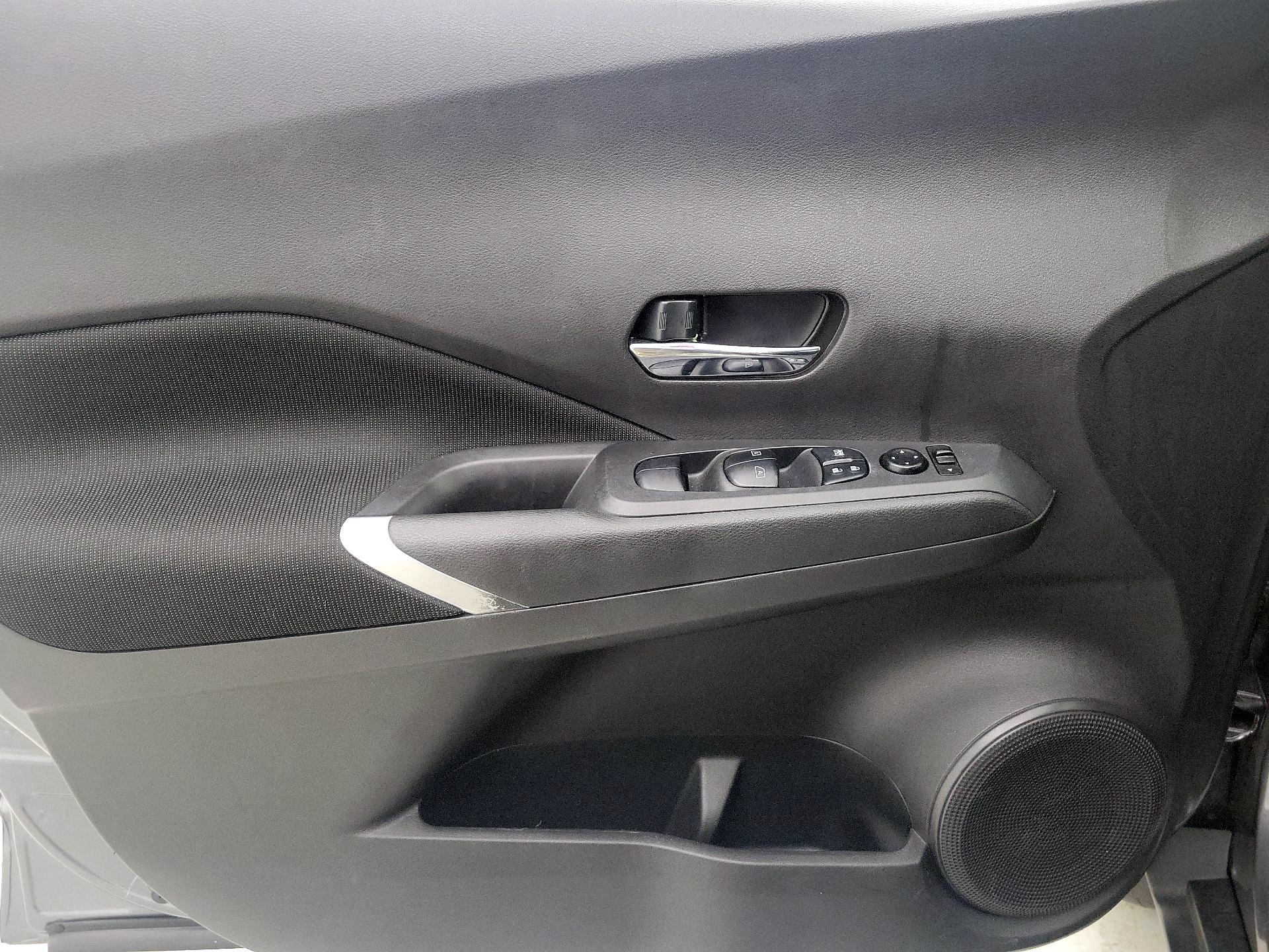 Thumbnail: 2022 Nissan Kicks - 12