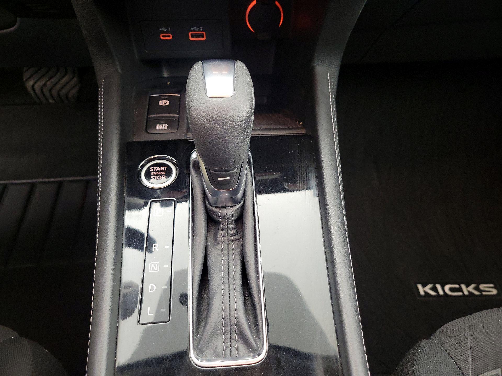 Thumbnail: 2022 Nissan Kicks - 16